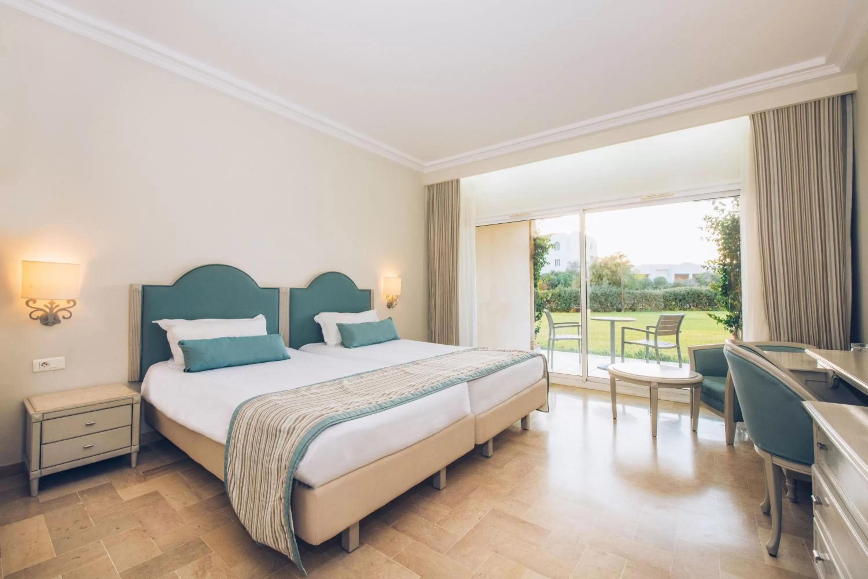 Bedroom, Bed in Iberostar Waves Averroes