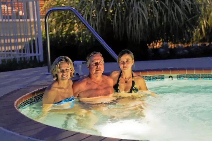 Swimming Pool in George Brooks House B&B