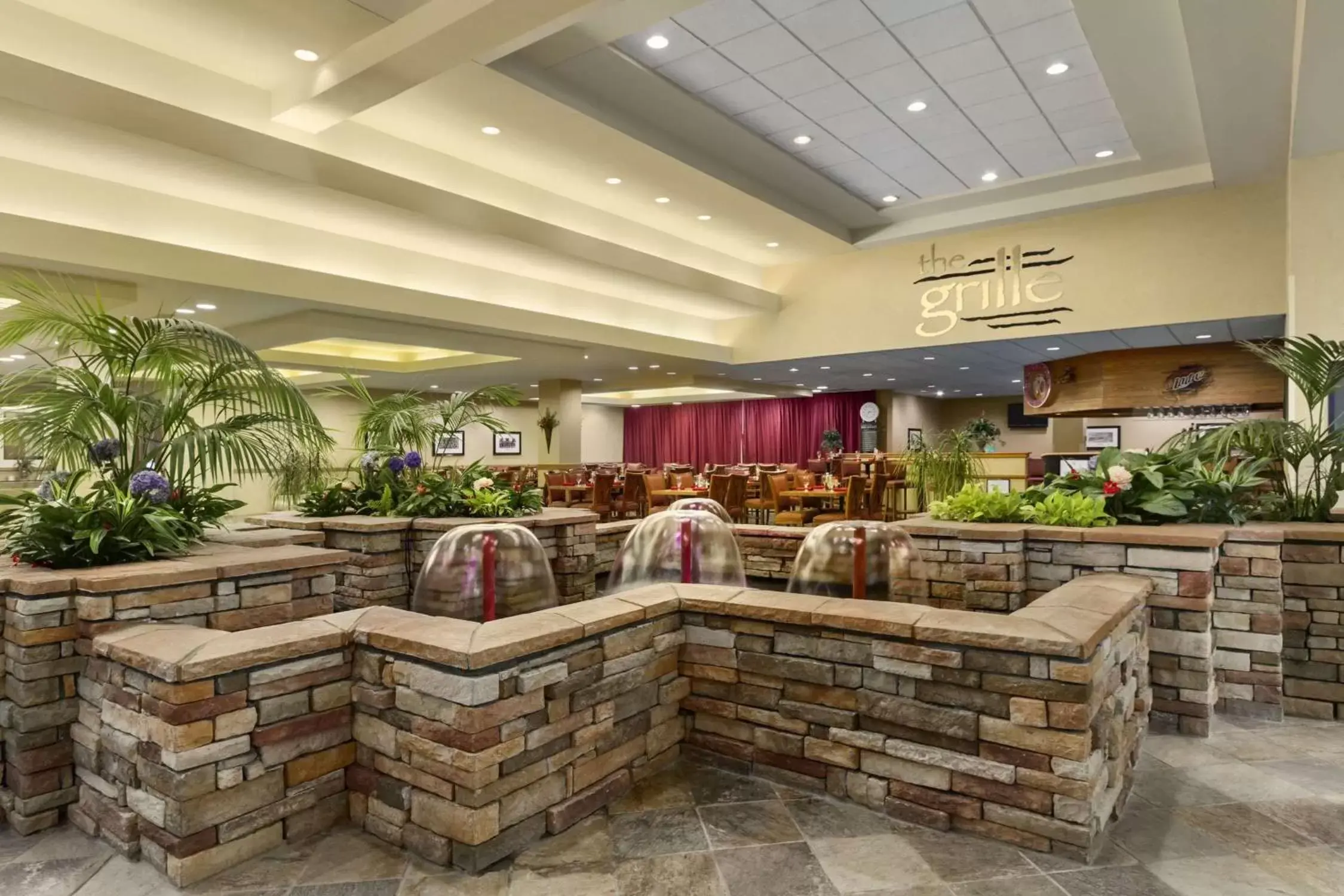 Restaurant/Places to Eat in Embassy Suites Winston-Salem