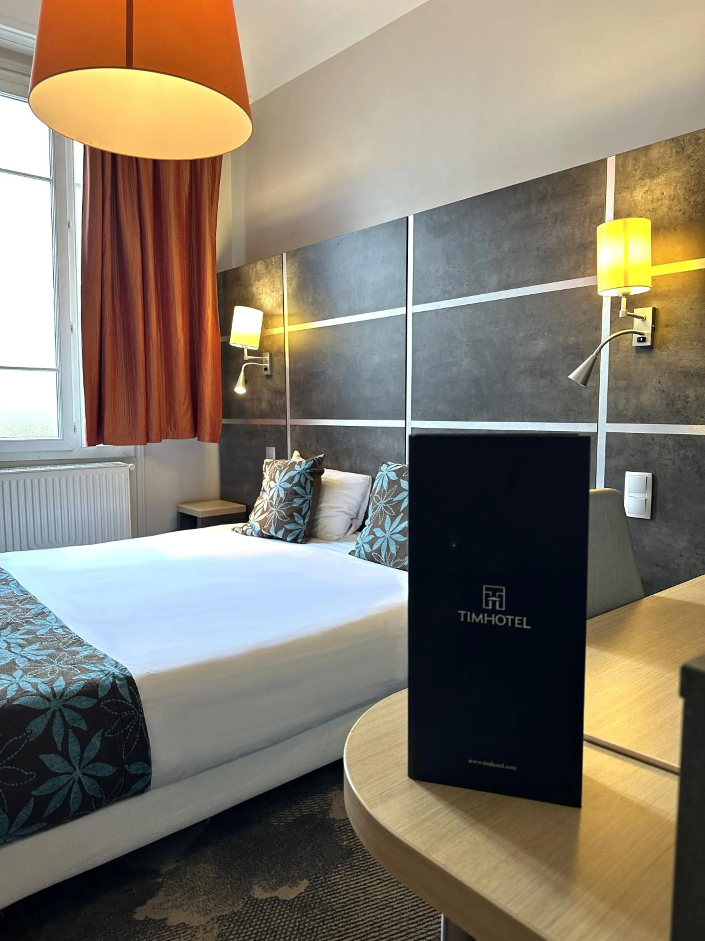 Bedroom, Bed in Timhotel Boulogne Rives de Seine