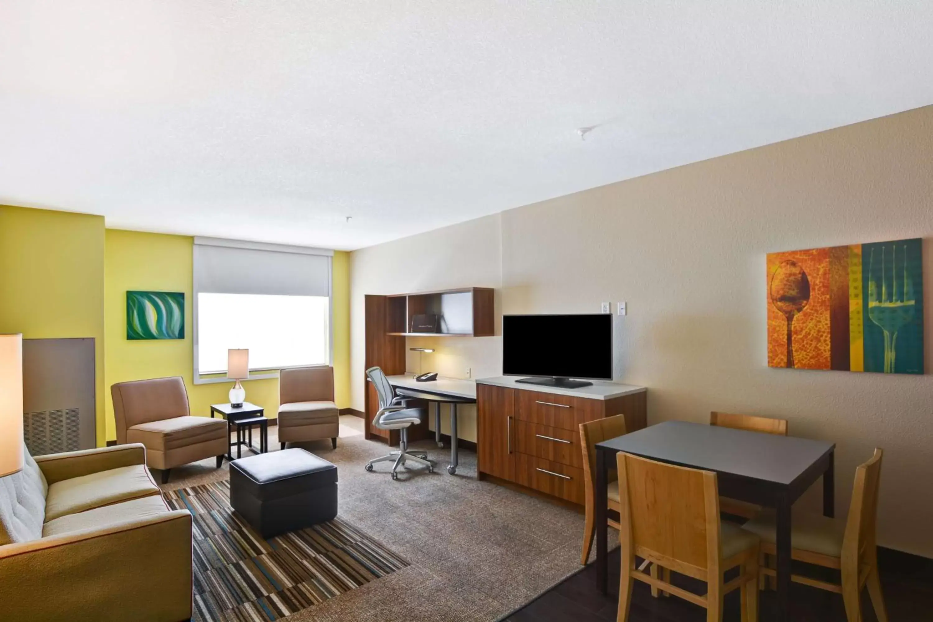 Living room, Seating Area in Home2 Suites by Hilton Albuquerque Downtown/University