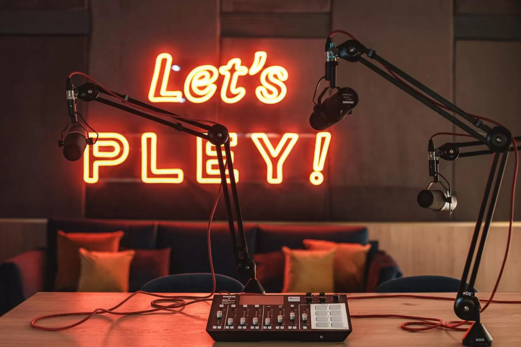 Area and facilities in PLEY Hotel