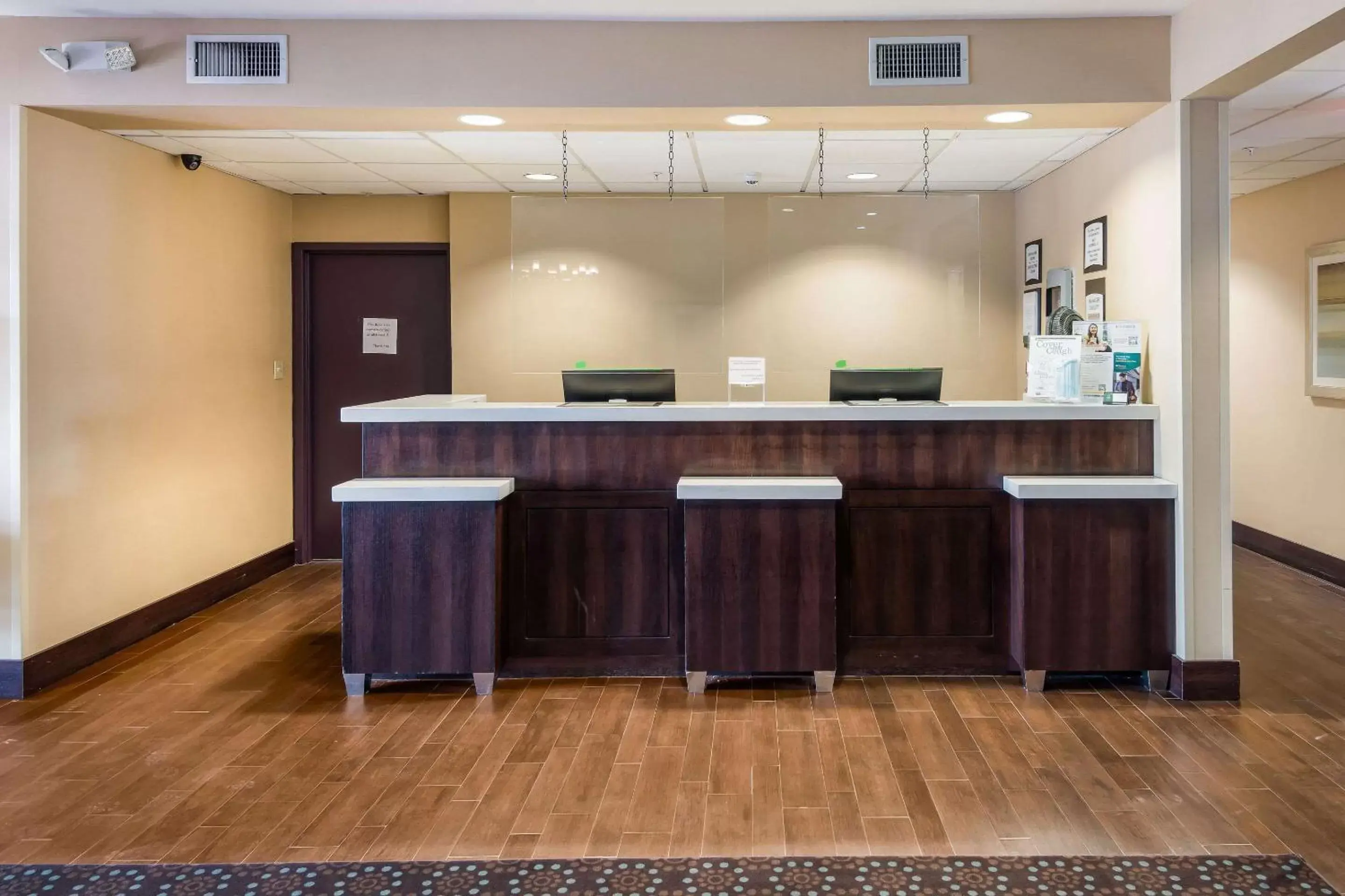 Lobby or reception, Lobby/Reception in Quality Inn & Suites Quincy - Downtown