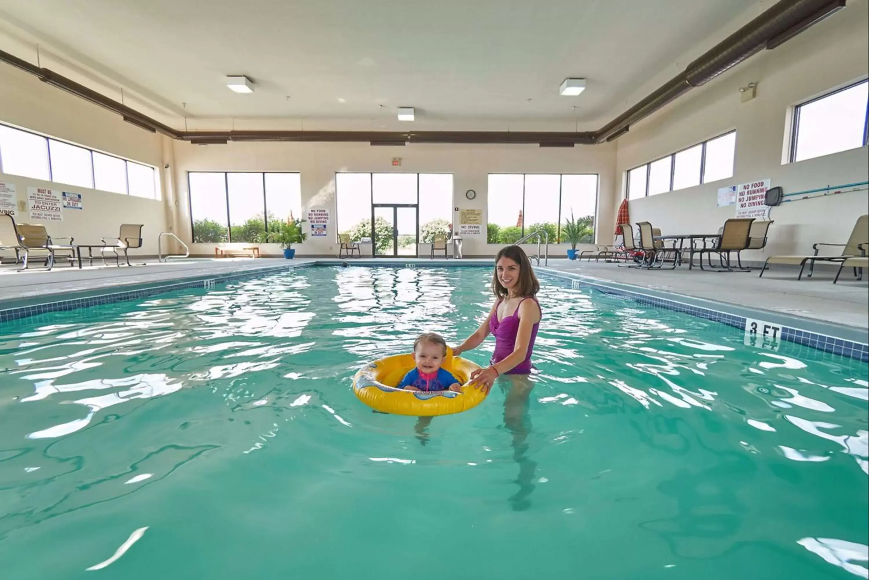 Pool view, Swimming Pool in Hampton Inn Uniontown