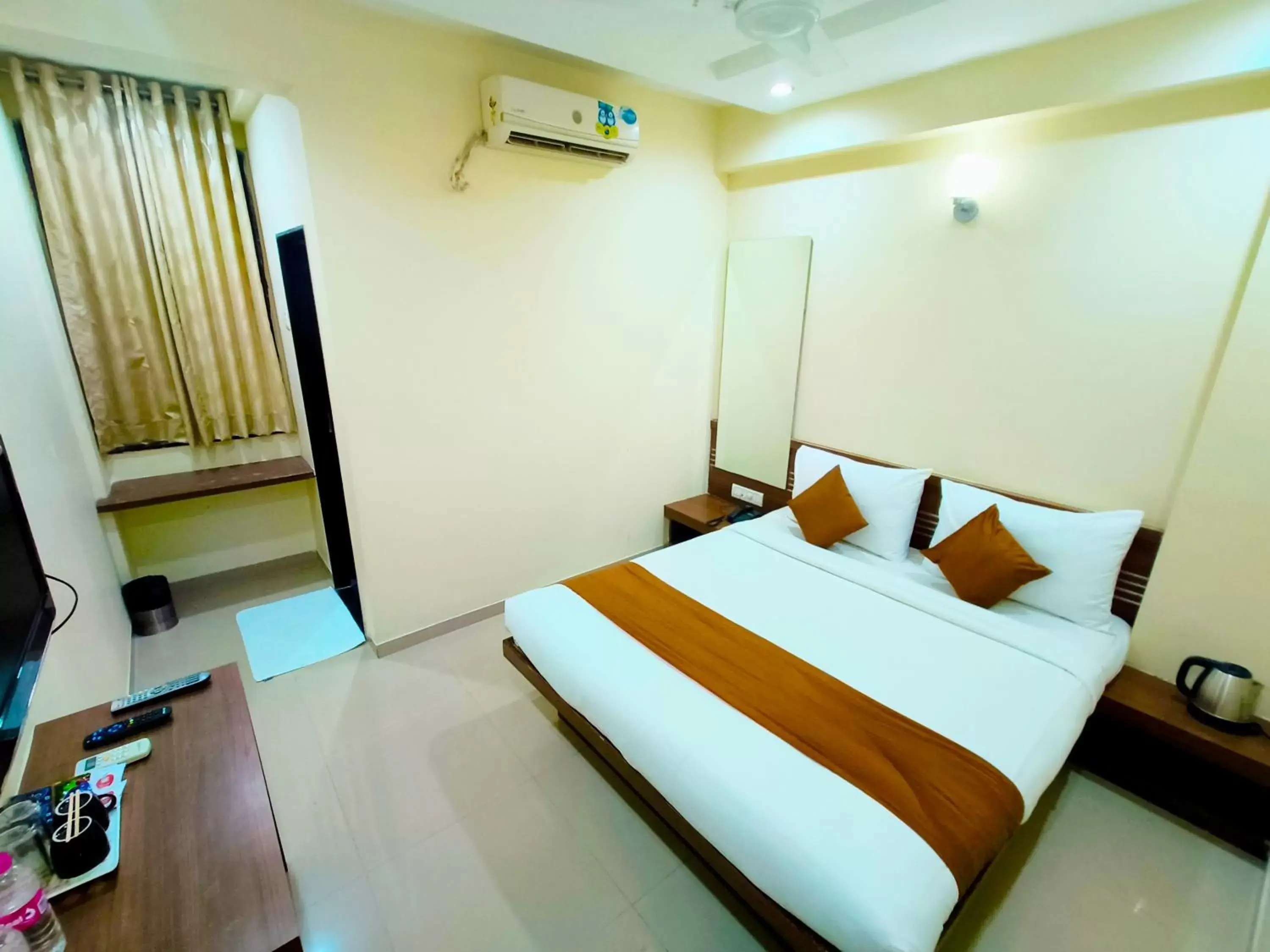 Bedroom, Bed in SAI SRUSHTI by NEEM SQUARE Bedroom, Bed in SAI SRUSHTI by NEEM SQUARE