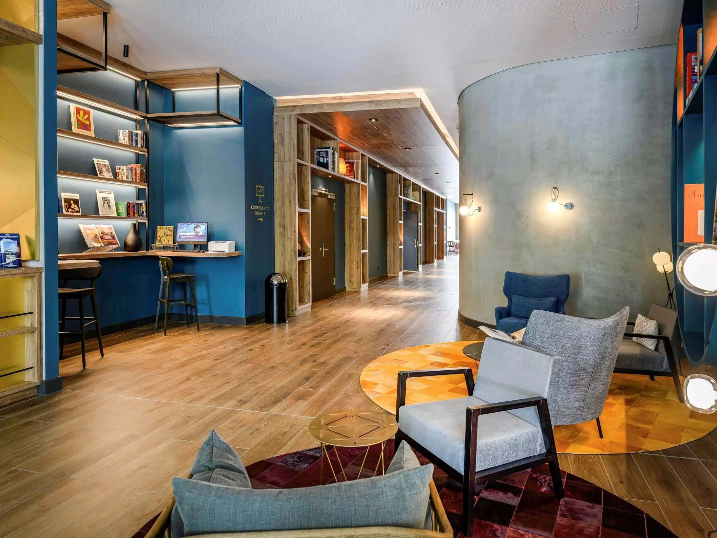 Library in Novotel Regensburg Zentrum