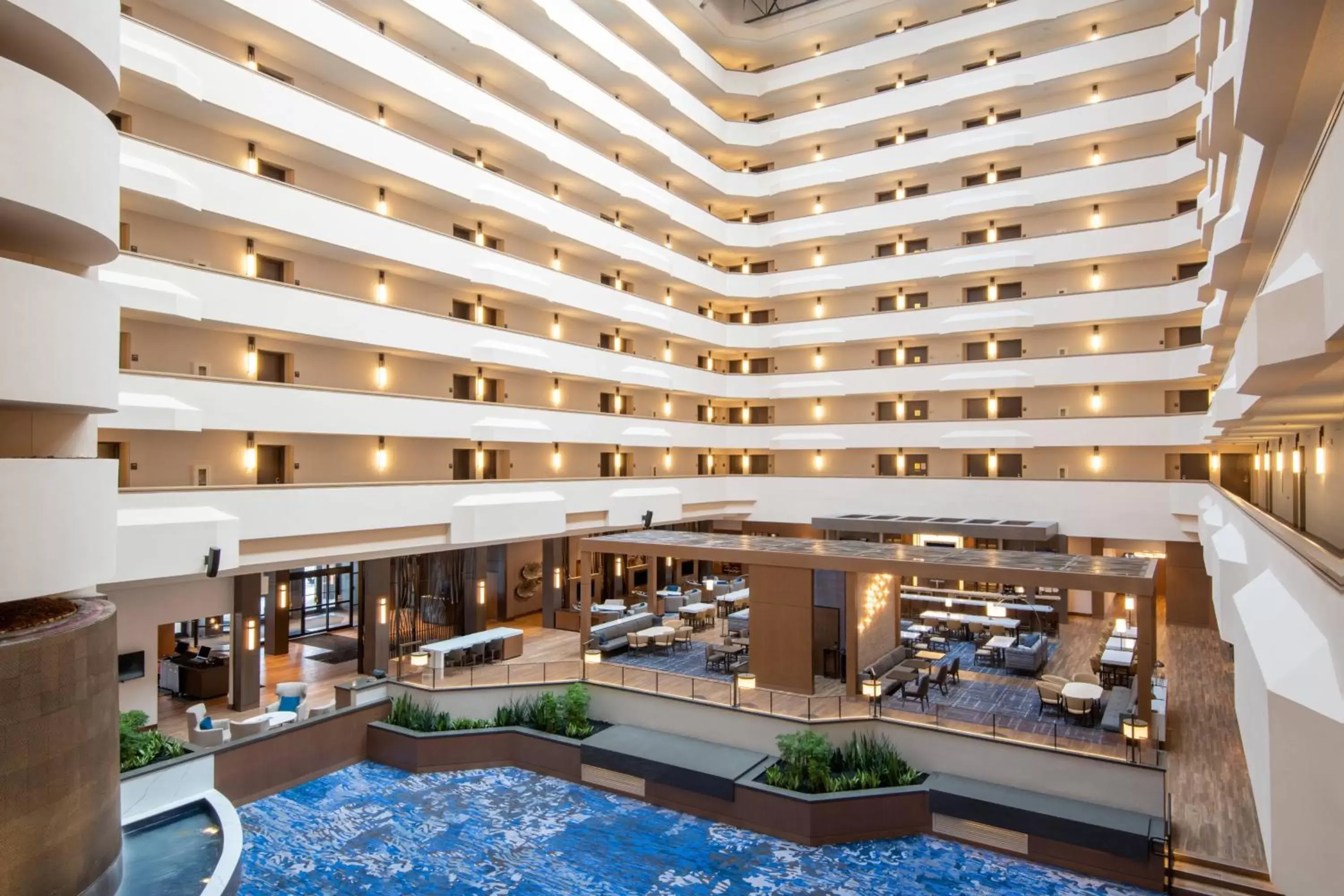 Lobby or reception, Swimming Pool in Madison Marriott West