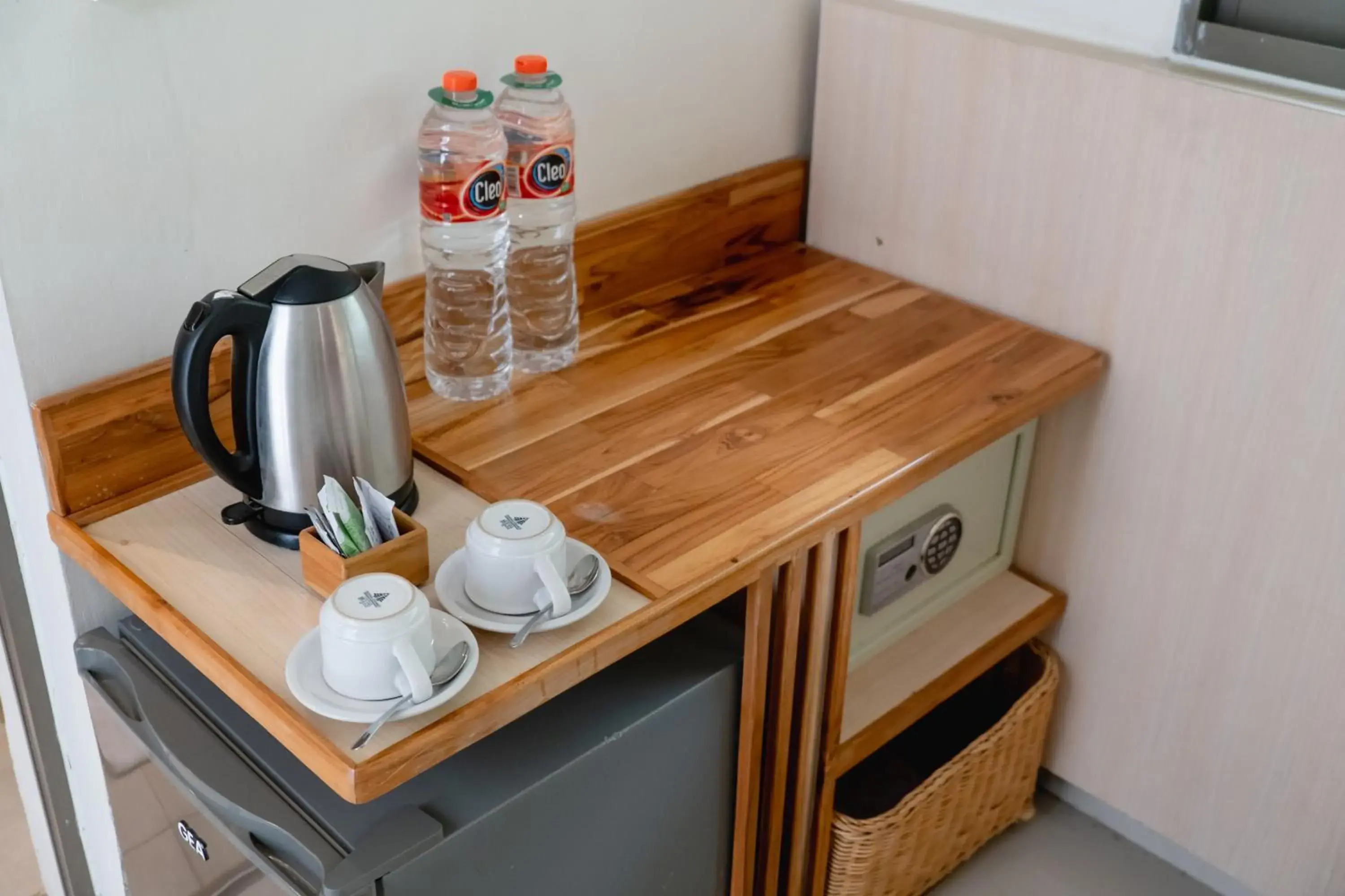 Coffee/Tea Facilities in Grandmas Plus Hotel Legian