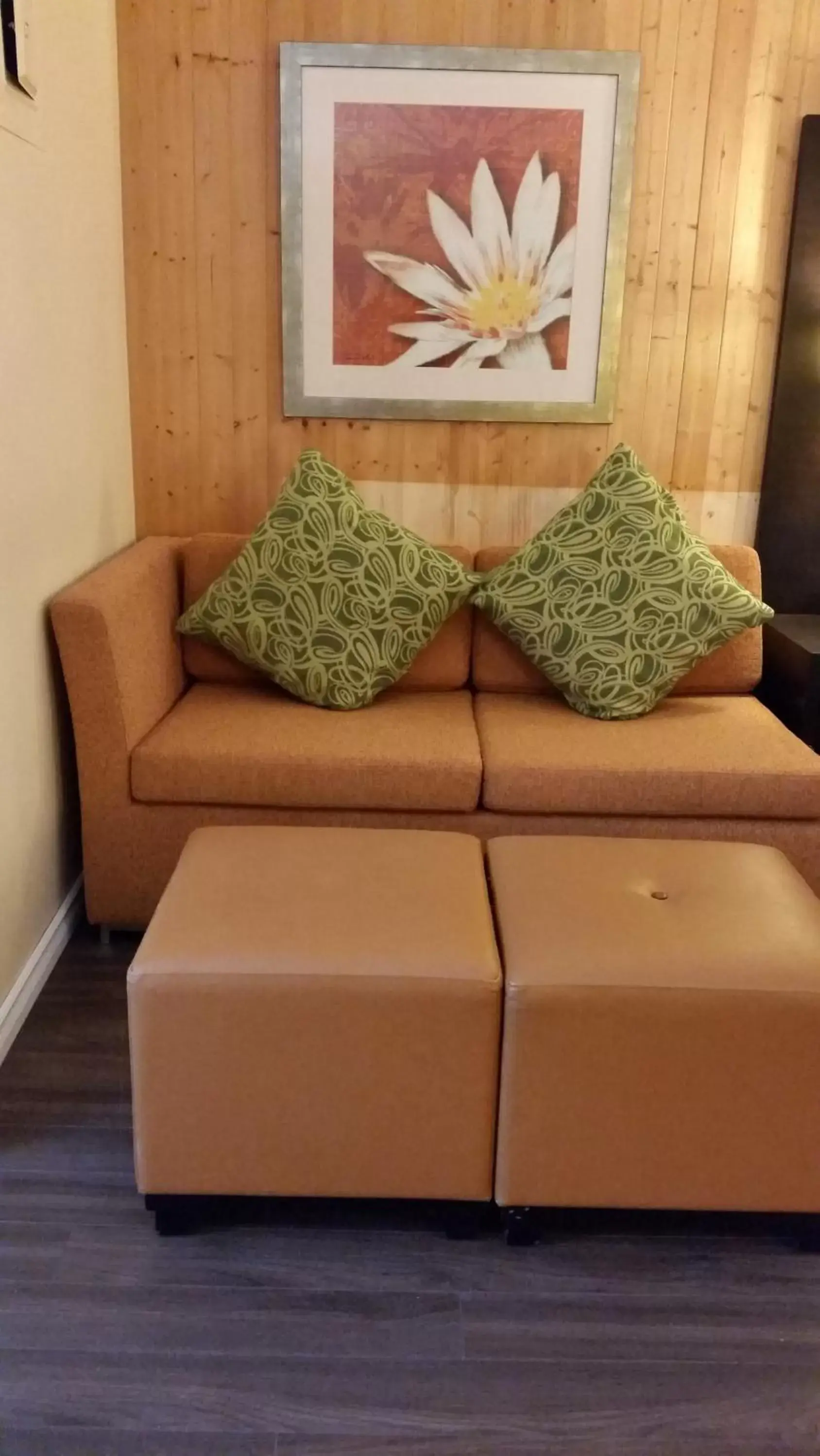 Seating Area in Trailsman Lodge