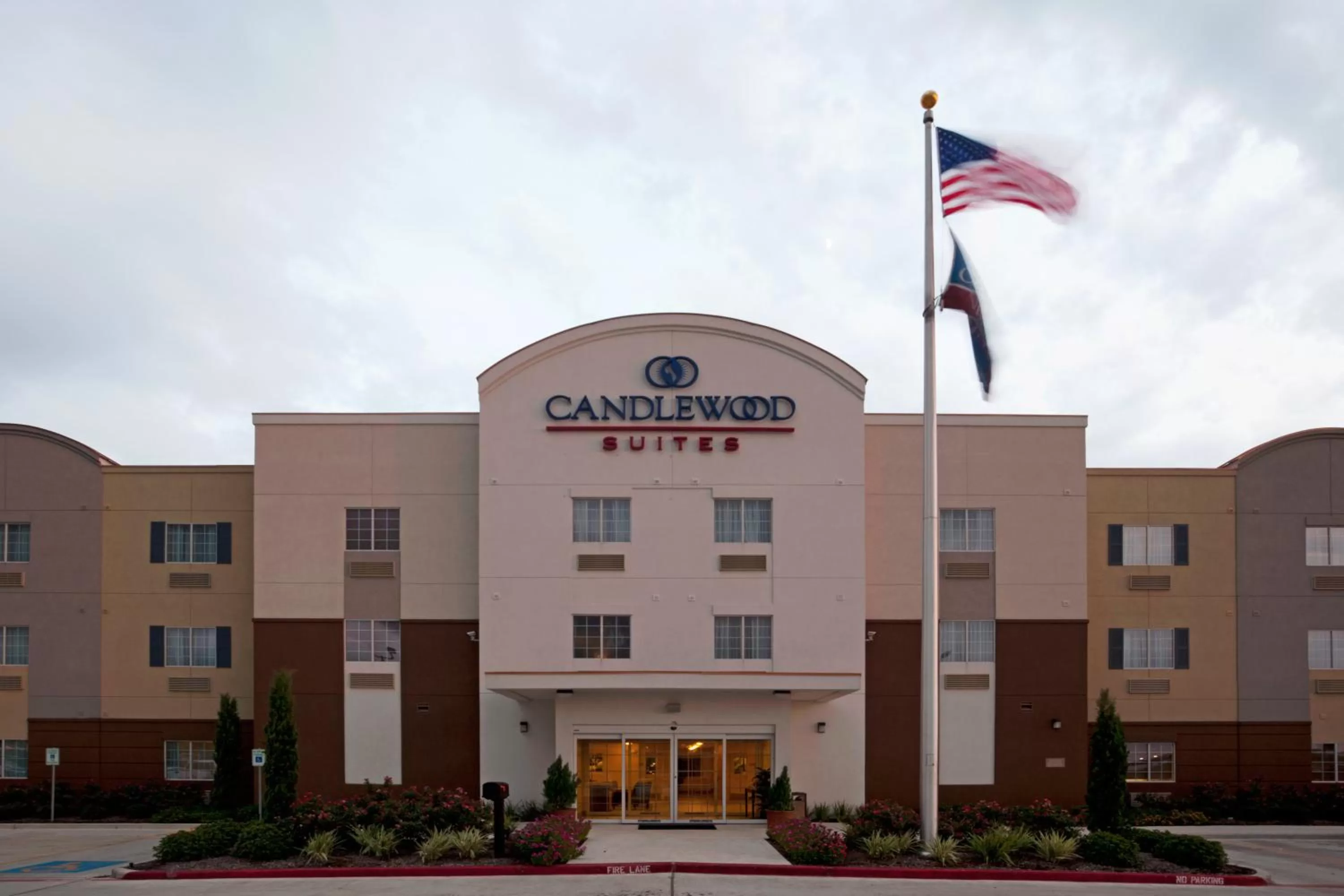 Candlewood Victoria by IHG