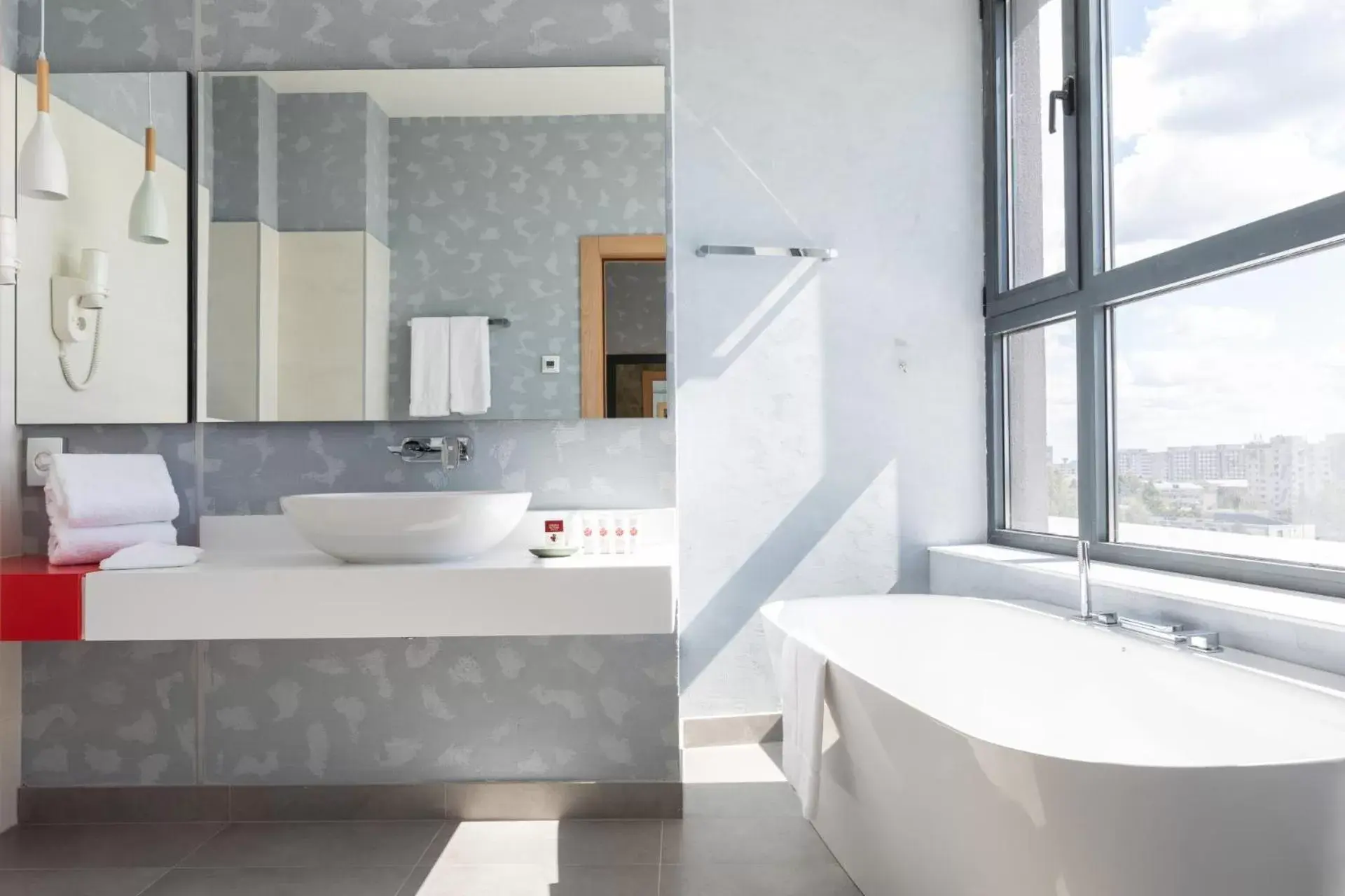 Bathroom in Ramada by Wyndham Slatina Parc