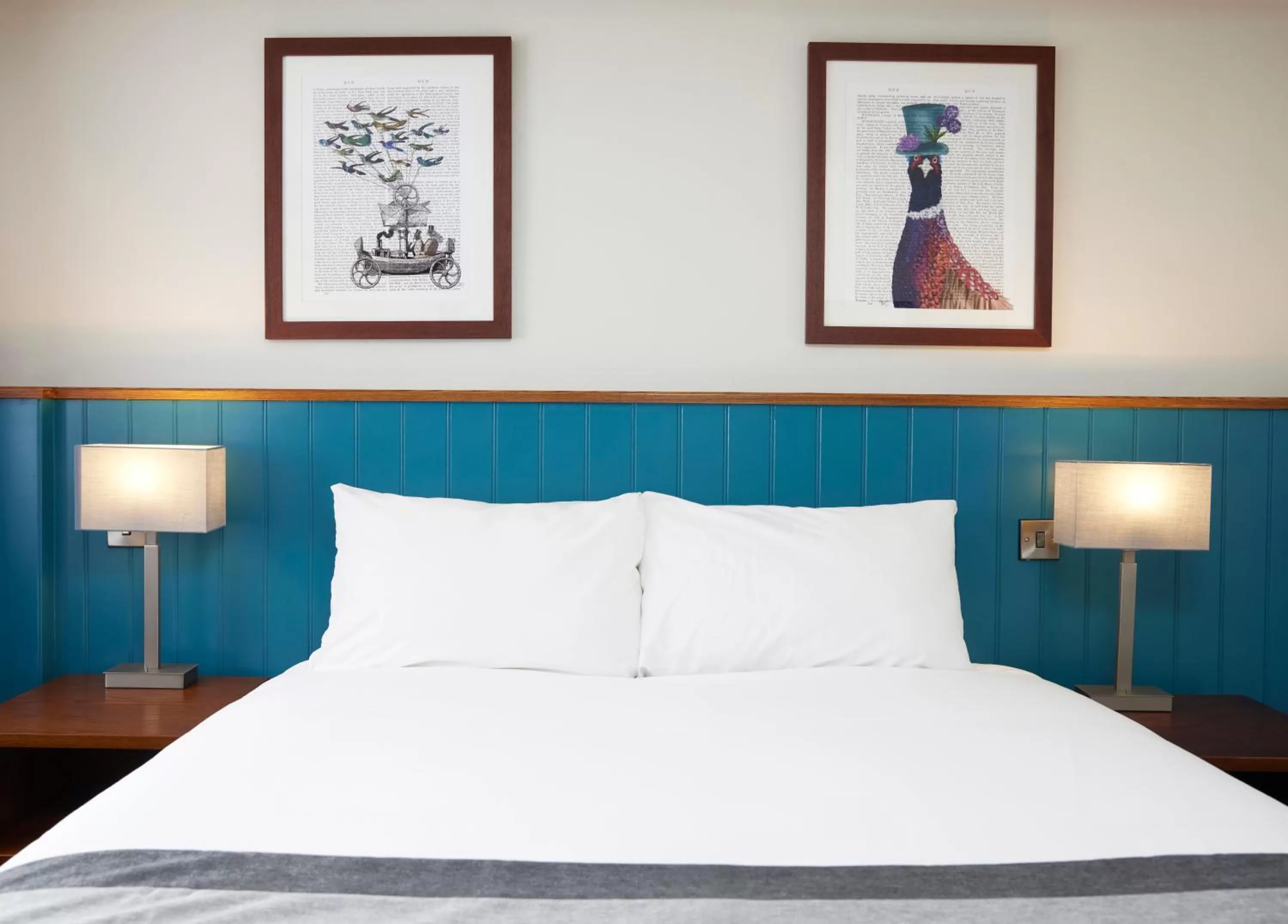 Bed in Highwayman By Greene King Inn