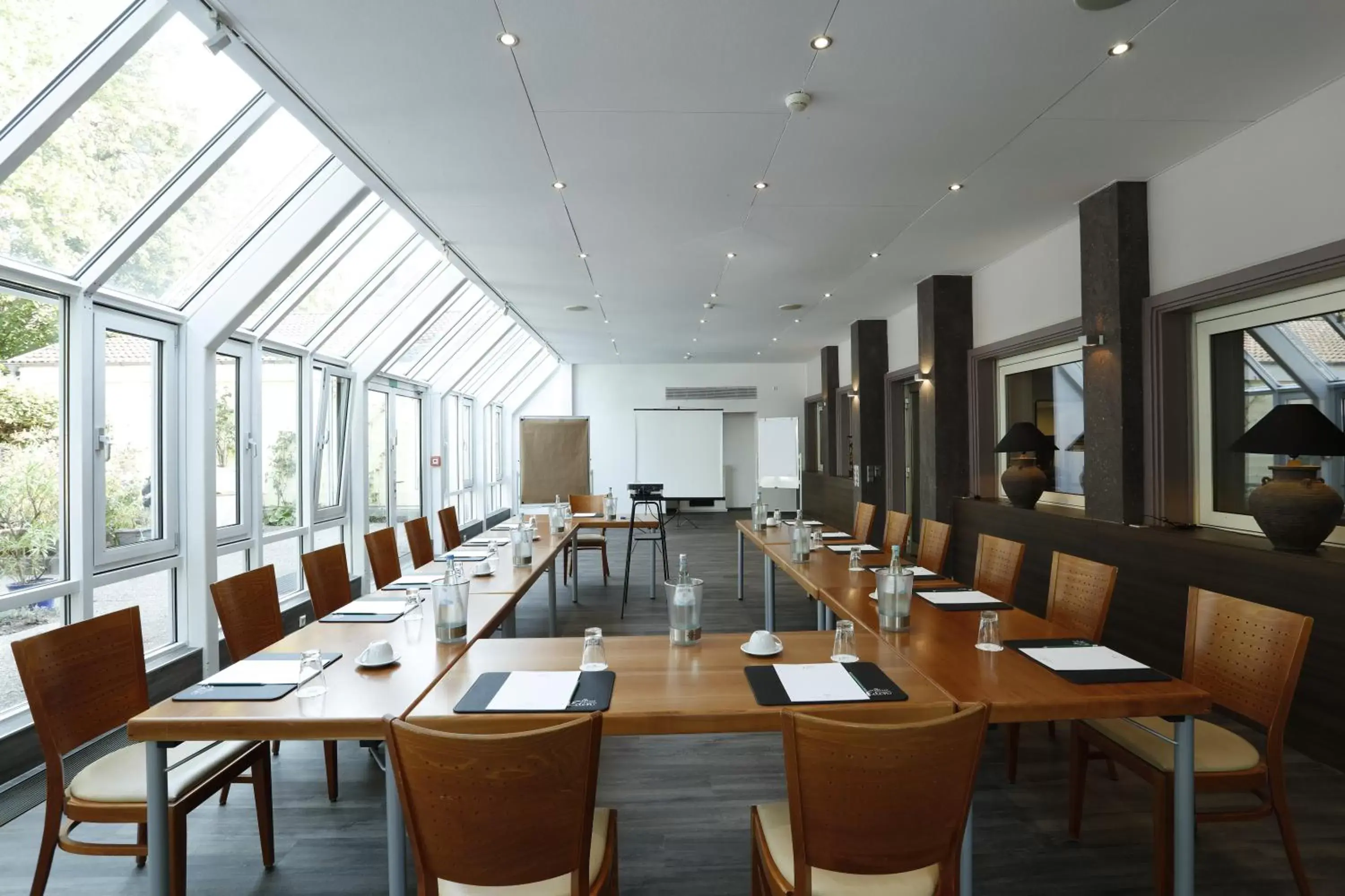 Meeting/conference room in Arthotel ANA Eden