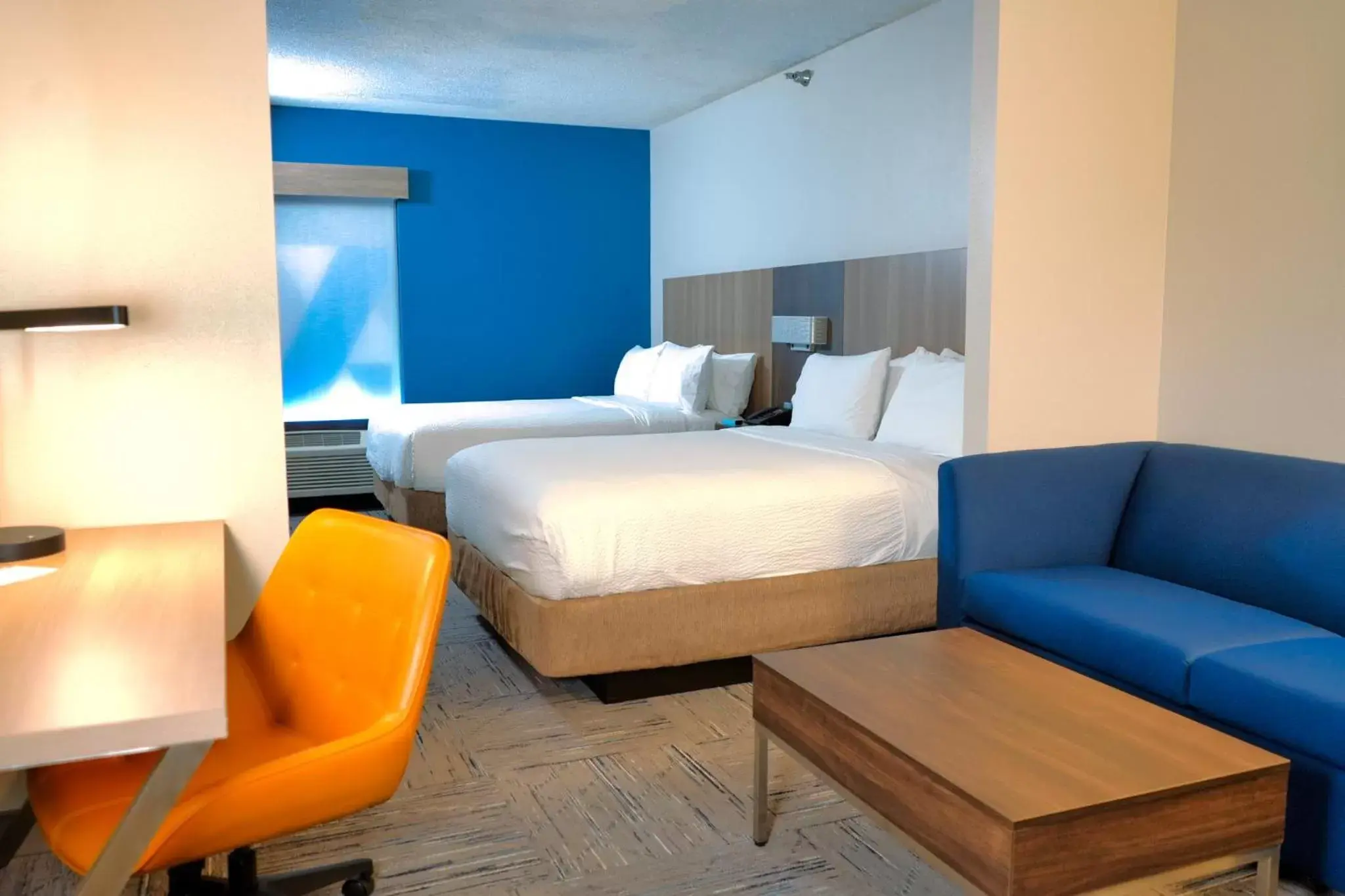 Photo of the whole room, Bed in Holiday Inn Express Hotel & Suites Tampa-Oldsmar, an IHG Hotel