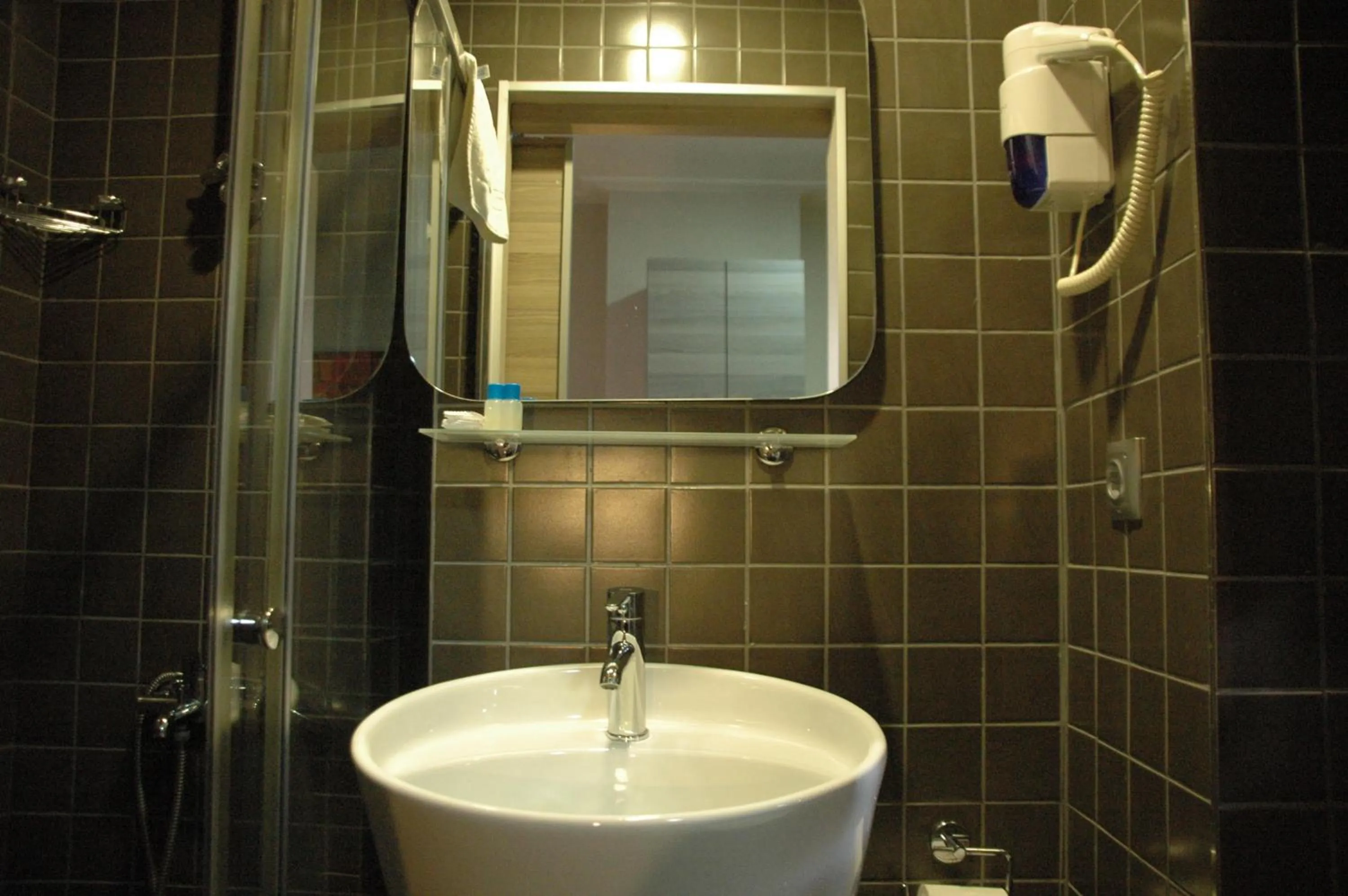 Bathroom in Sinem Hotel & Old City