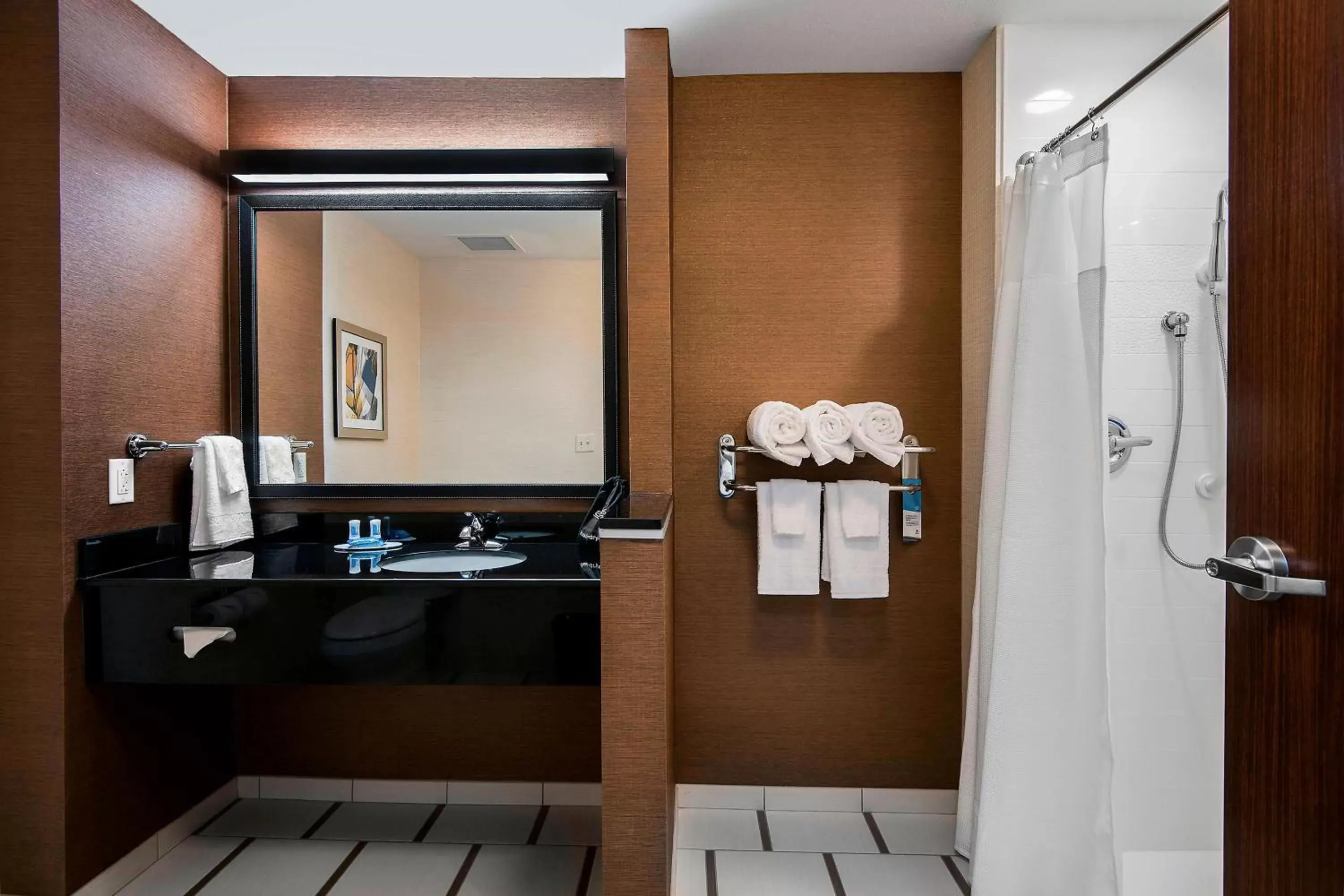Bathroom in Fairfield Inn & Suites by Marriott Little Rock Benton