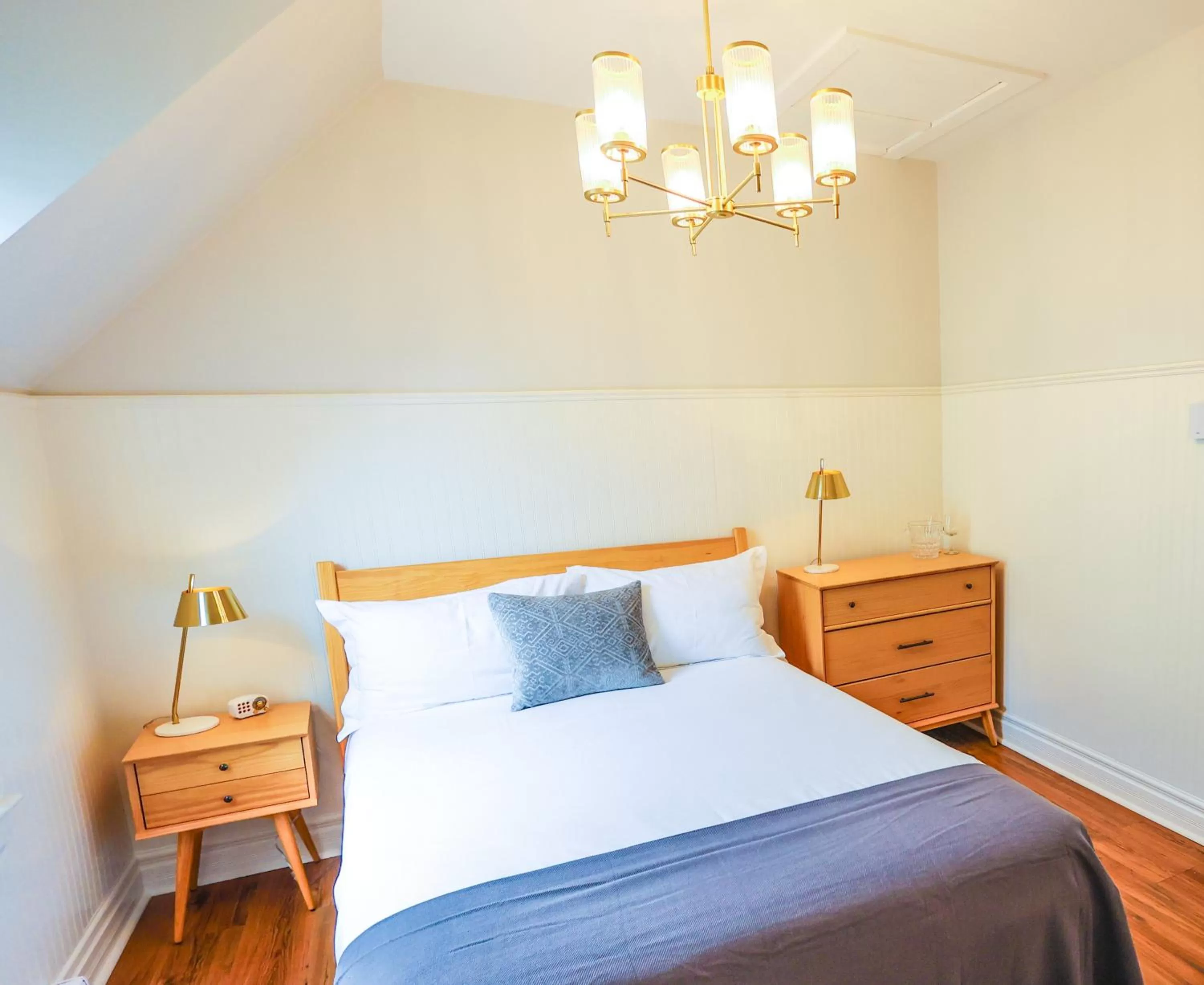 Bed in Mahone Bay Bed and Breakfast