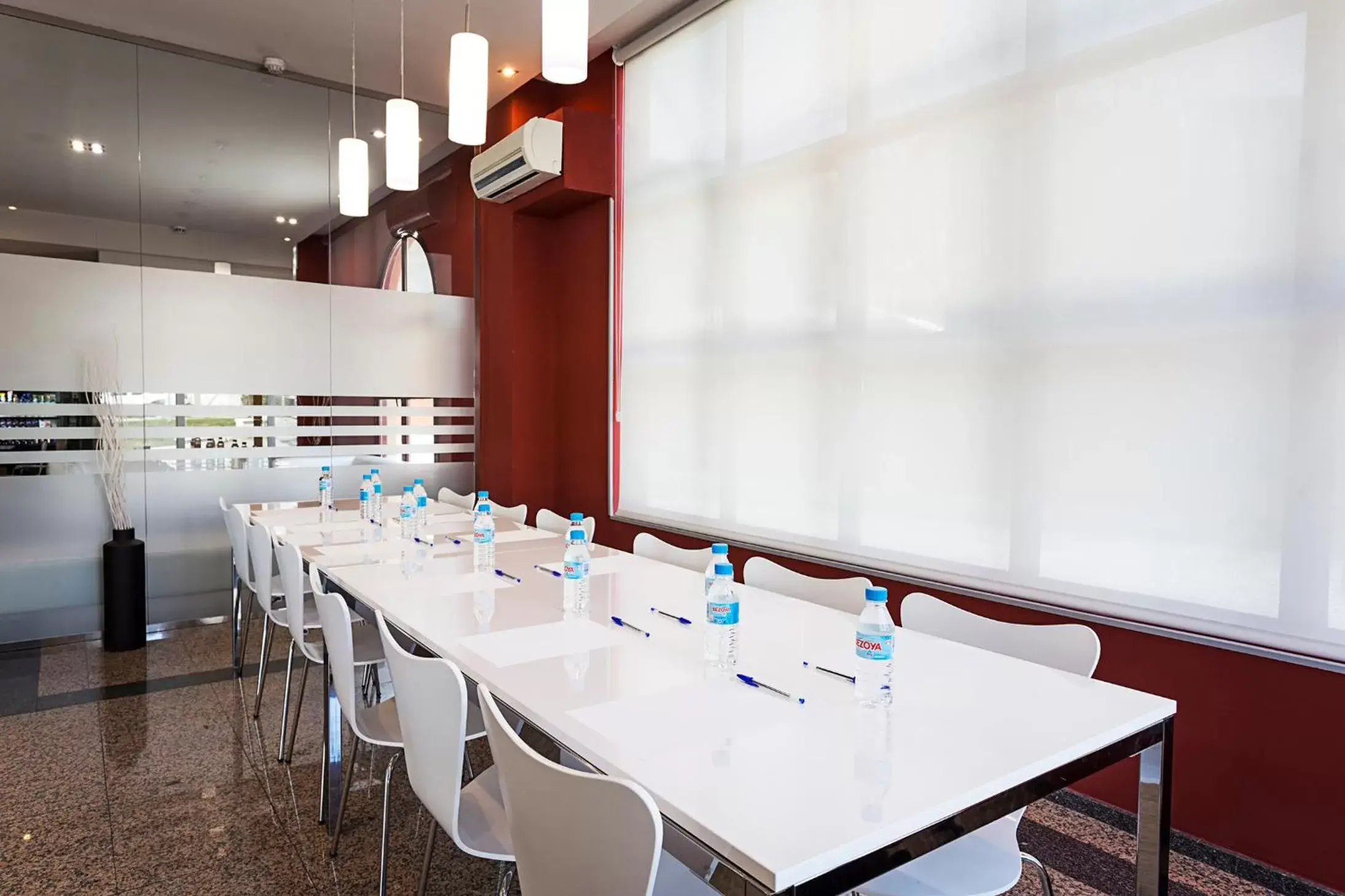 Meeting/conference room in B&B HOTEL Madrid Fuenlabrada