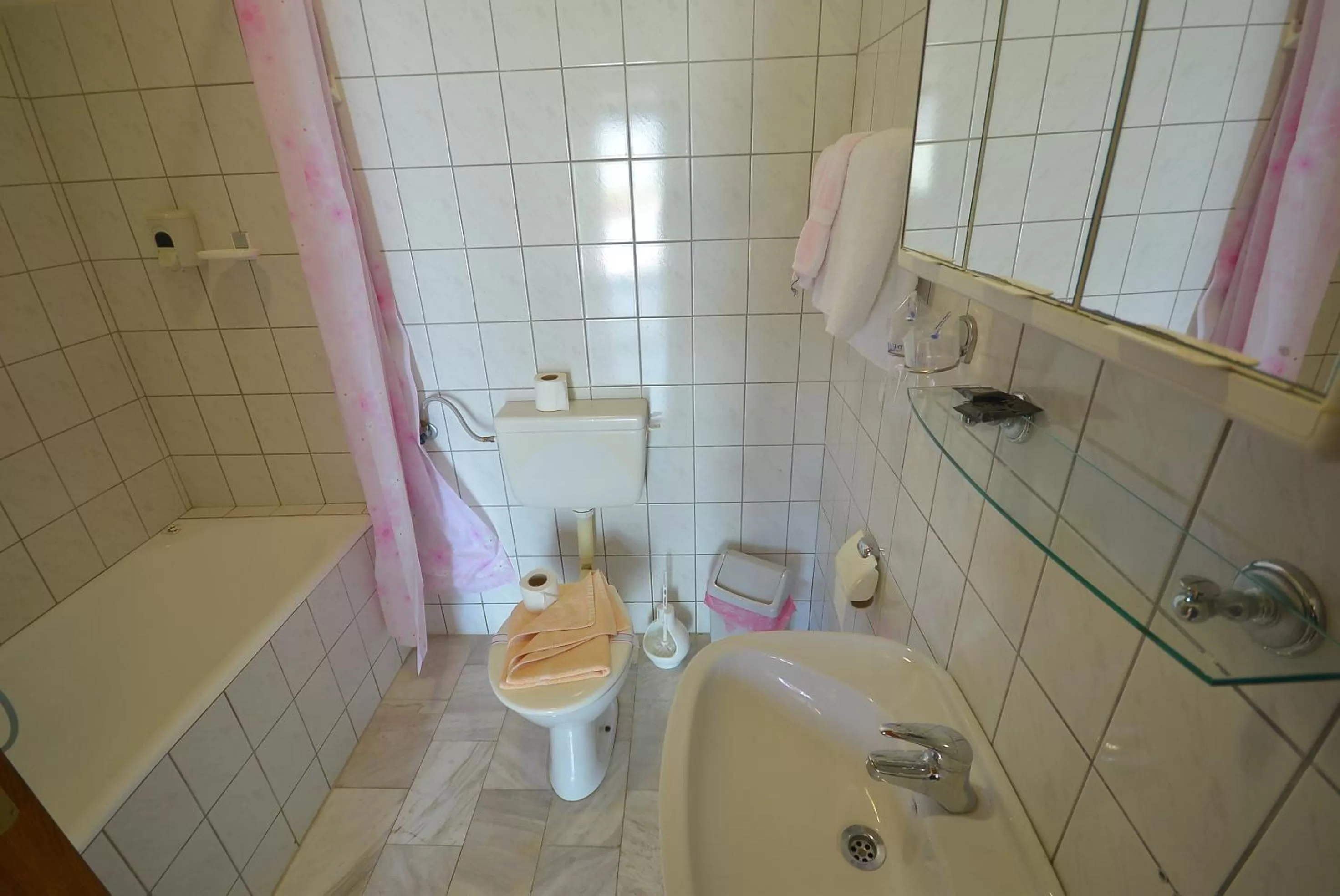 Bathroom in Hotel Vila Margot