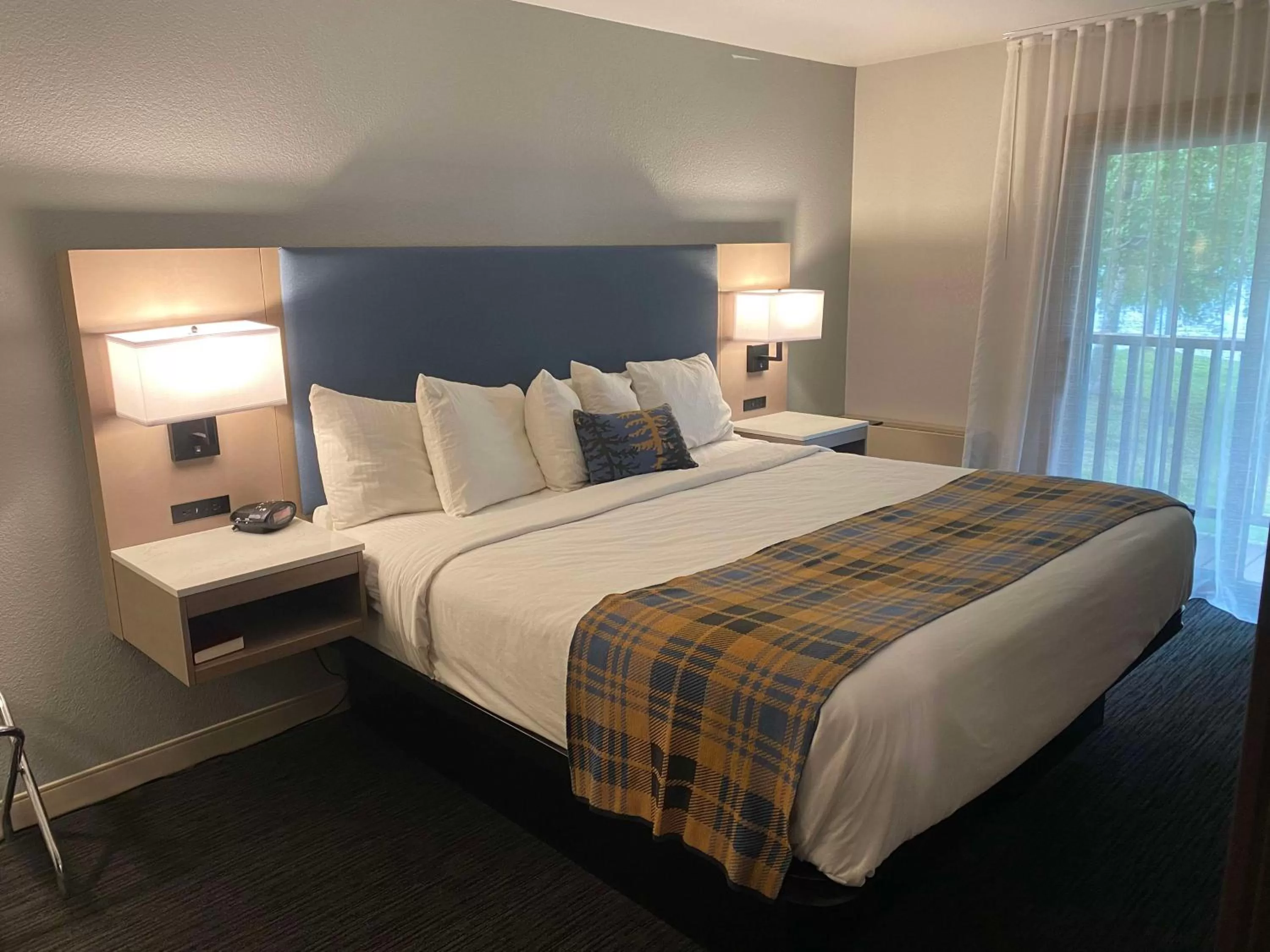 Photo of the whole room in Best Western Lake Lucille Inn