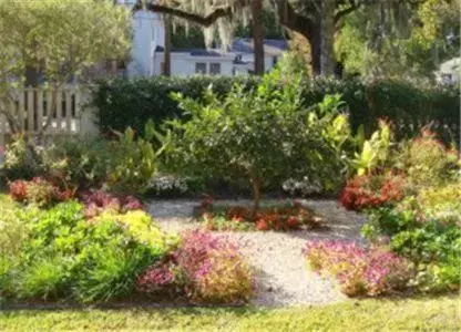 Day, Garden in Rhett House