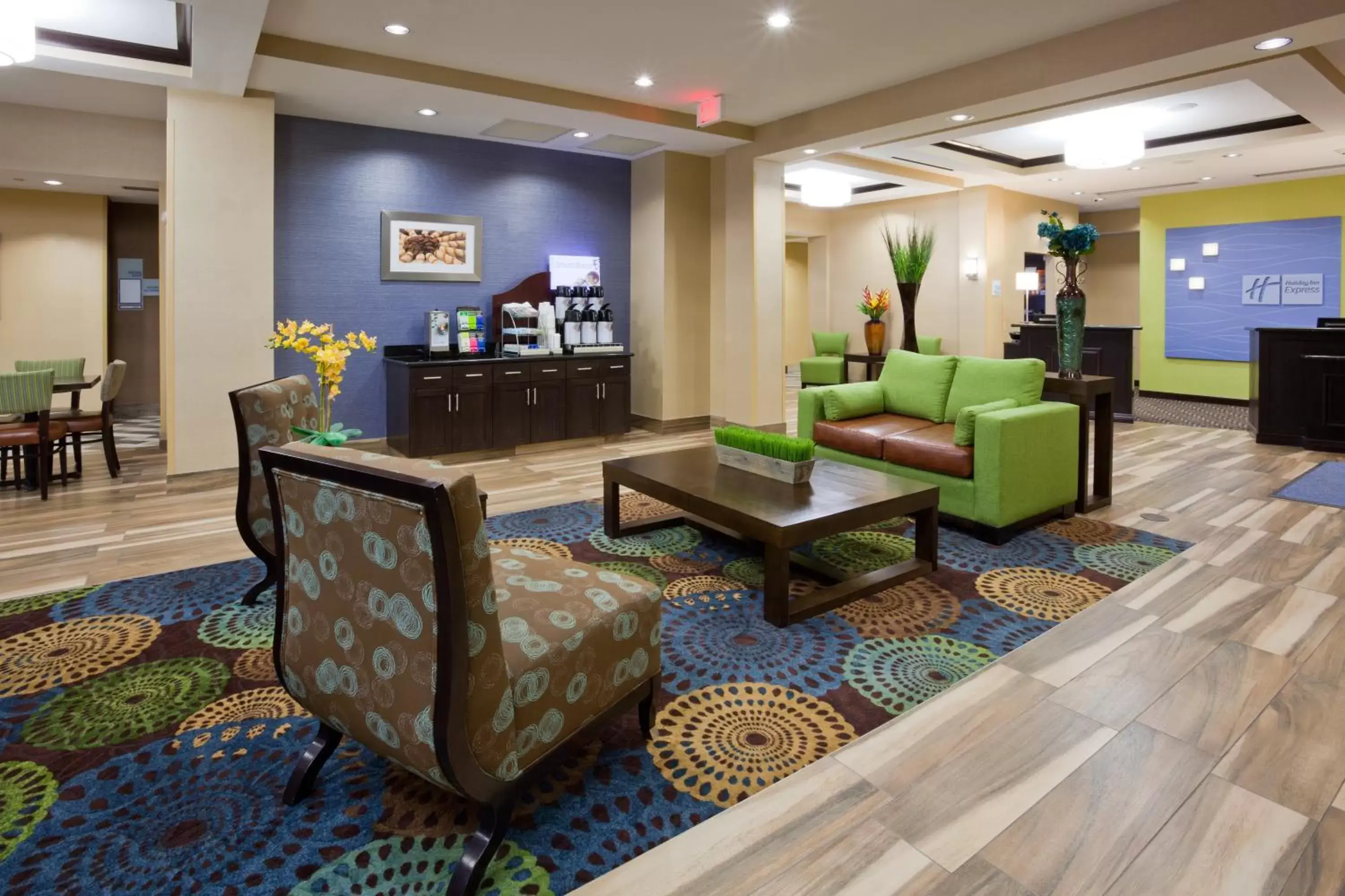Property building, Lobby/Reception in Holiday Inn Express & Suites Fort Dodge, an IHG Hotel