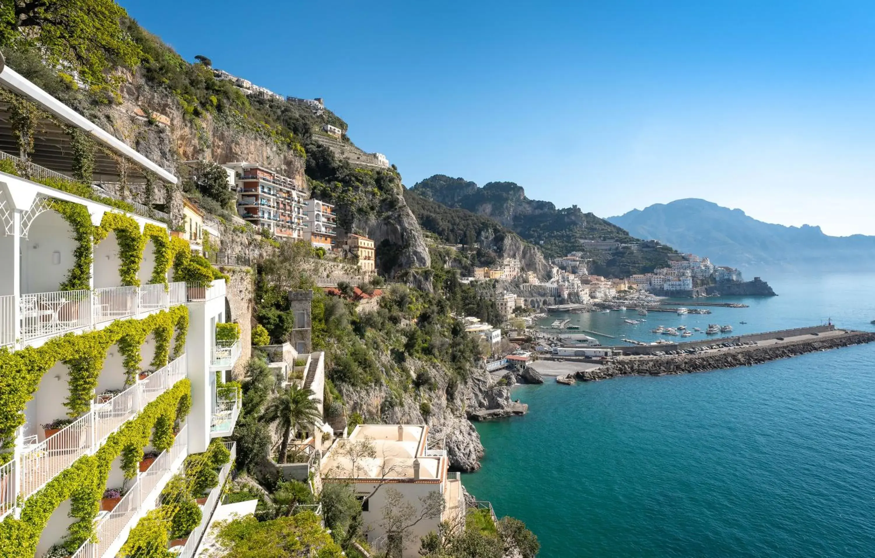 Property building, Bird's-eye View in Hotel Miramalfi