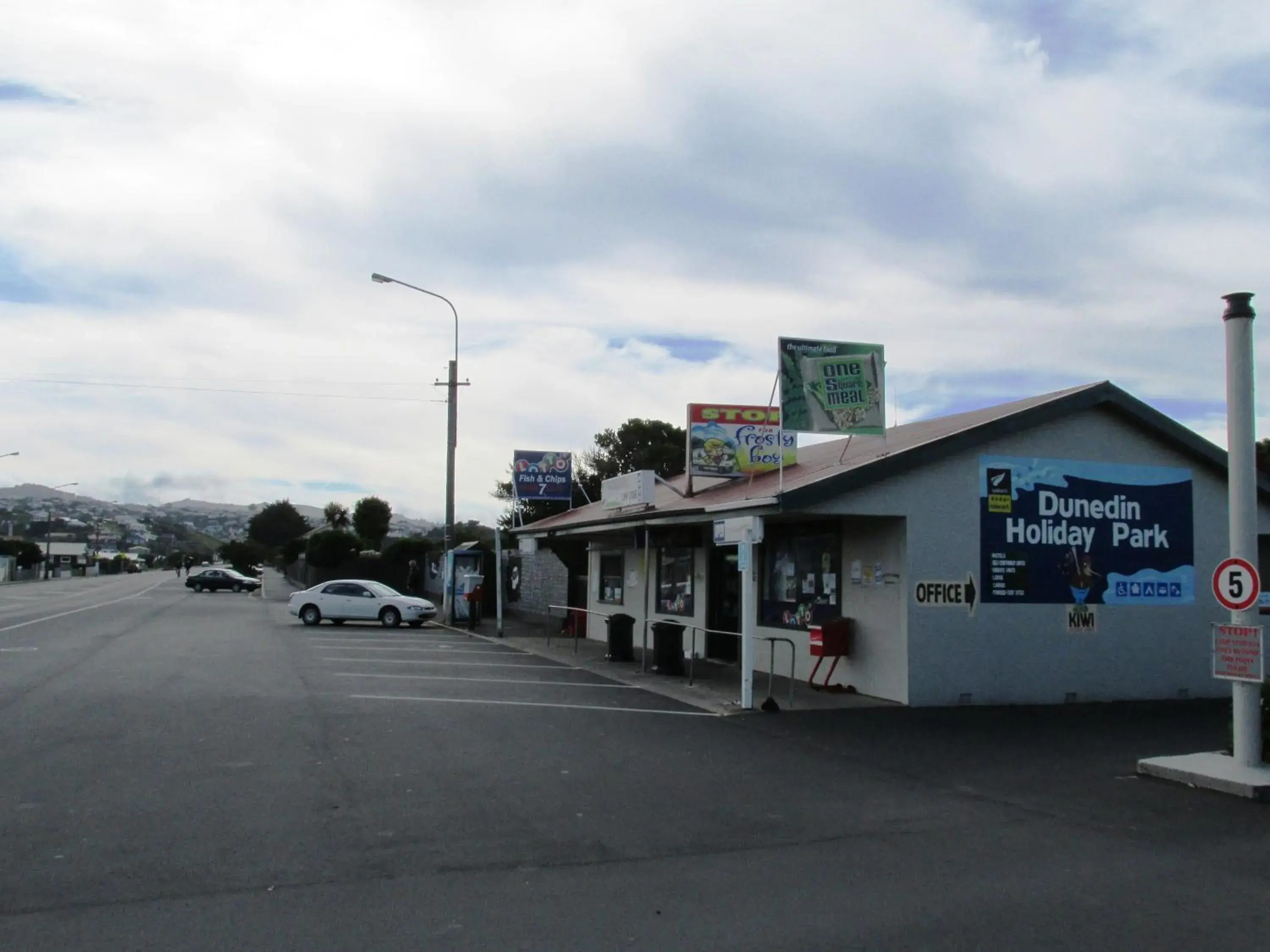 Street view, Property Building in Dunedin Holiday Park