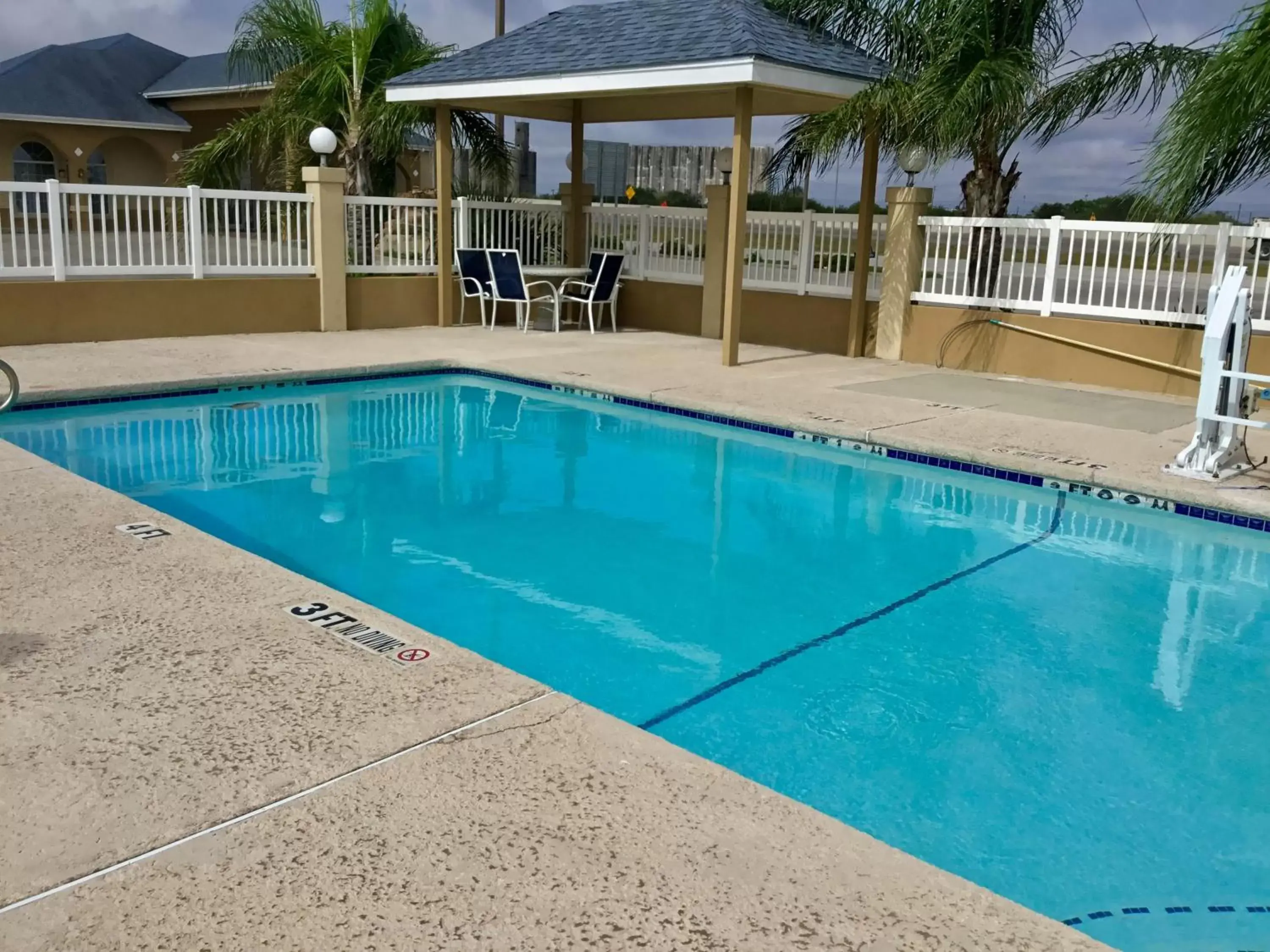 Swimming Pool in Days Inn by Wyndham Robstown