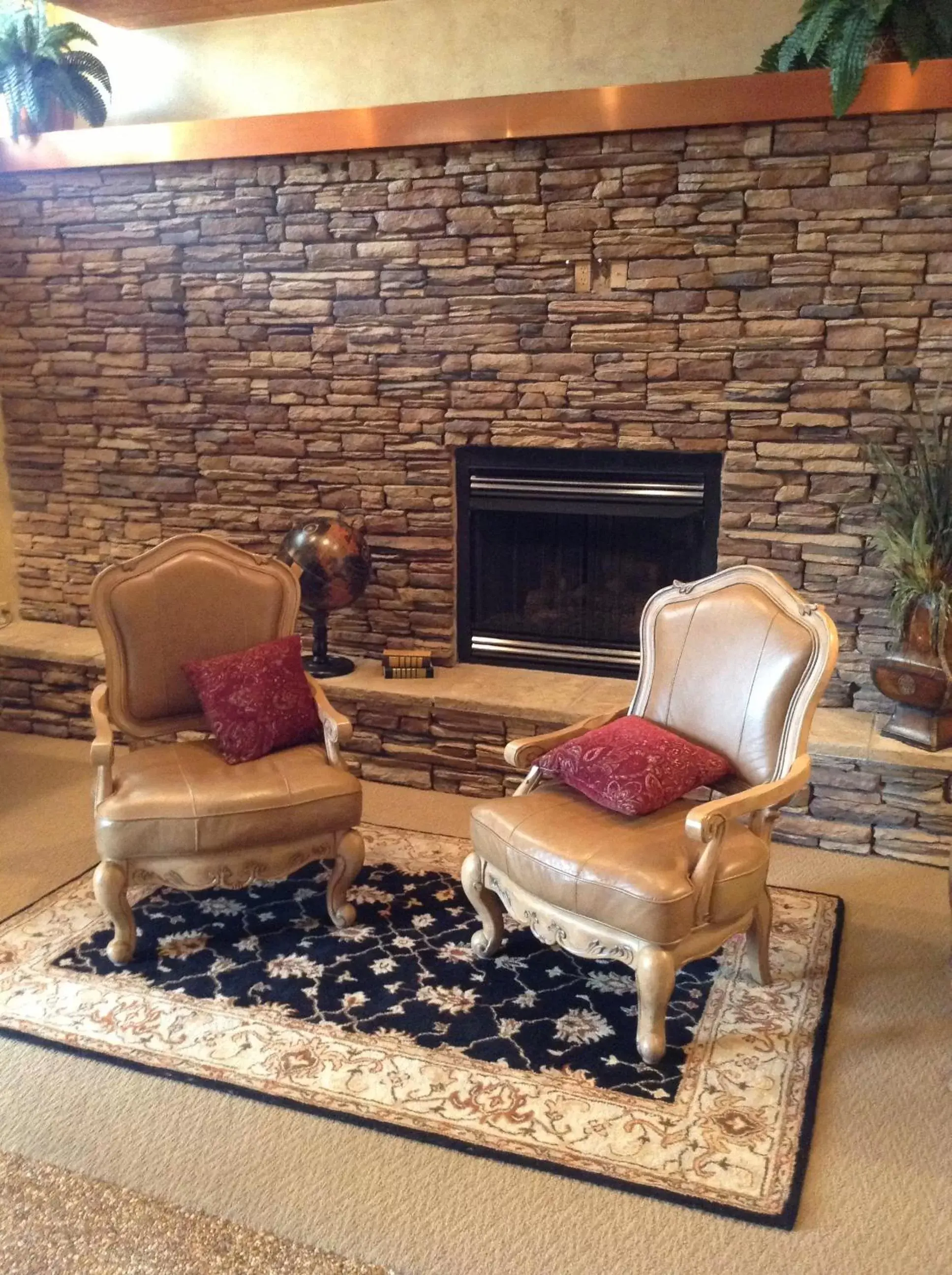 Seating Area in Destinations Inn Theme Rooms