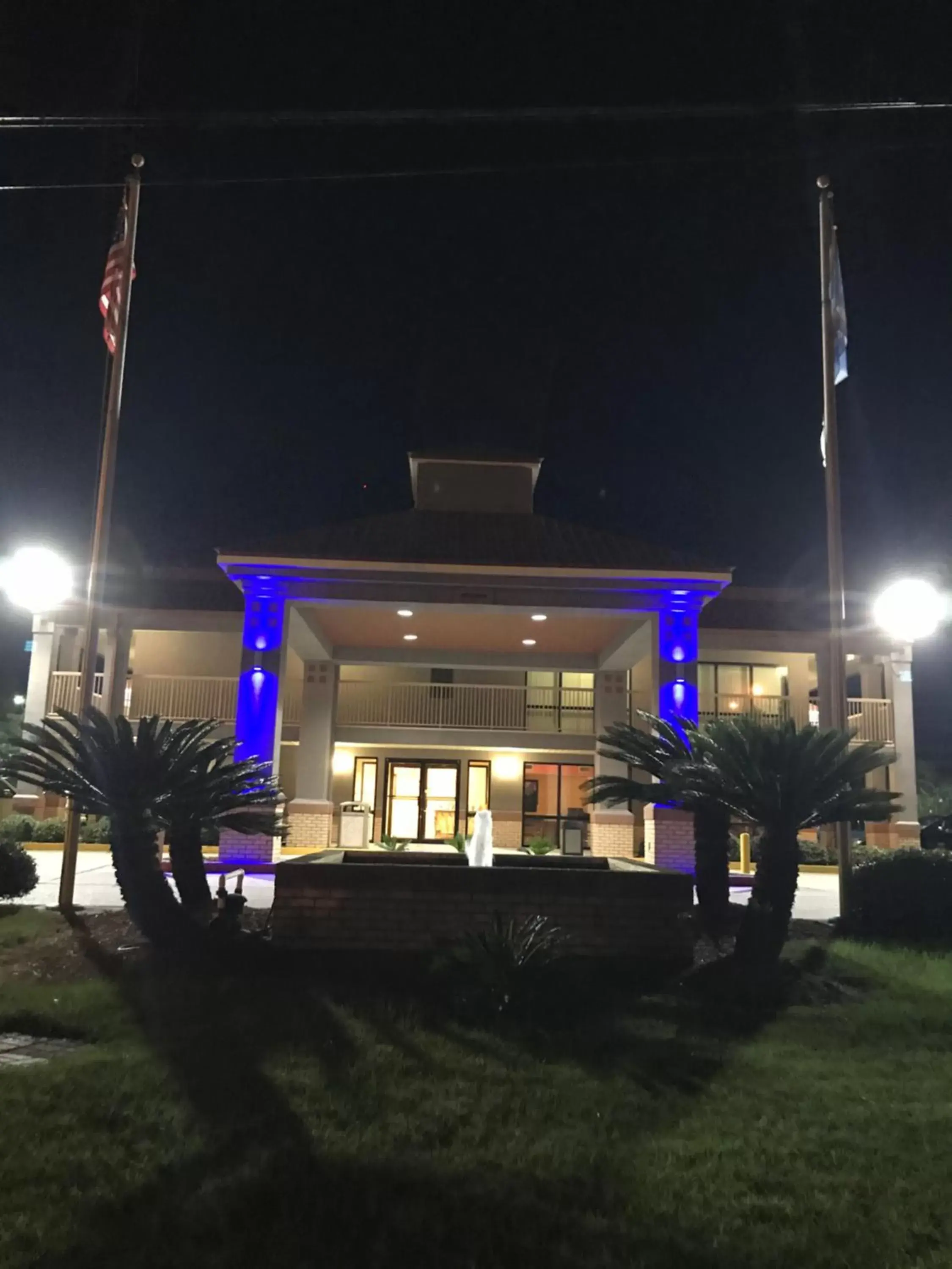 Facade/entrance in Super 8 by Wyndham Slidell