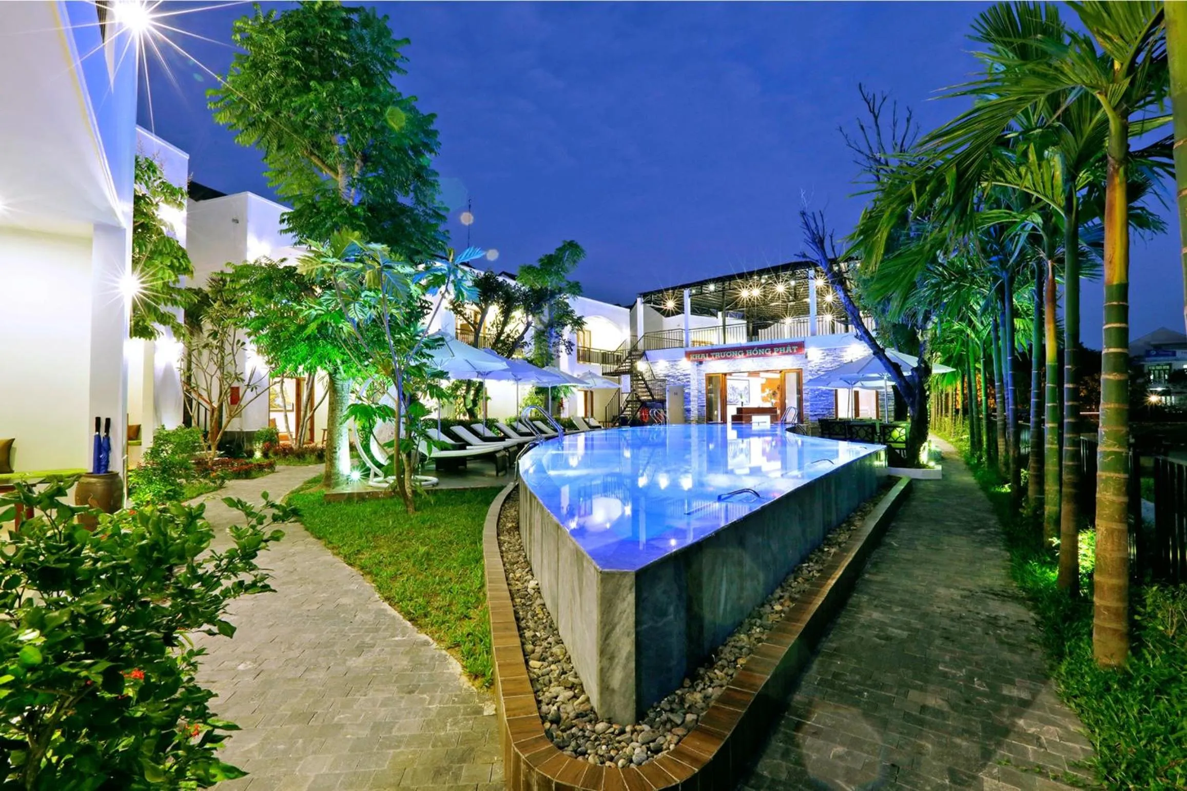 Restaurant/places to eat in Azumi