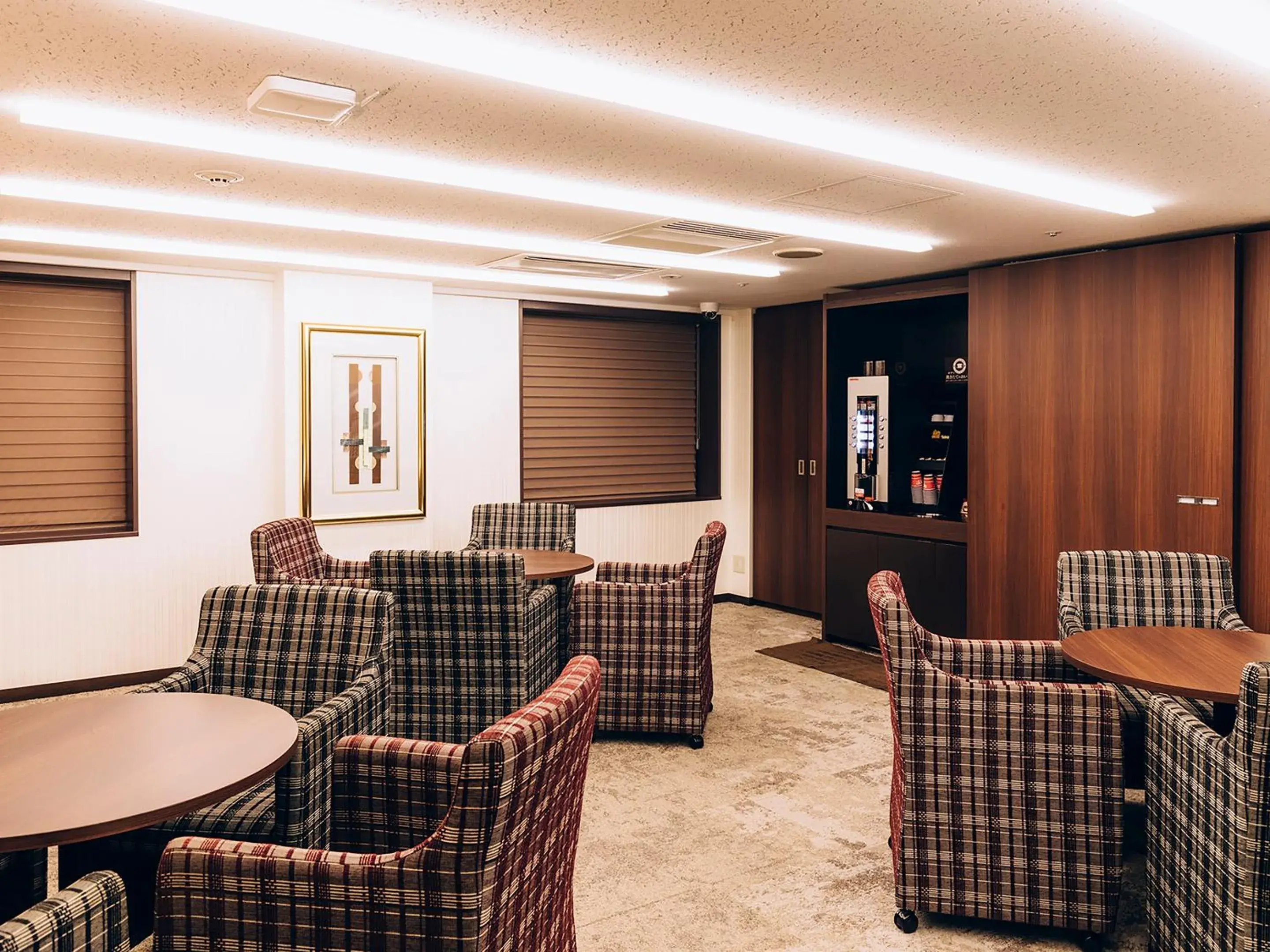 Communal lounge/ TV room, Lounge/Bar in Shinagawa Tobu Hotel
