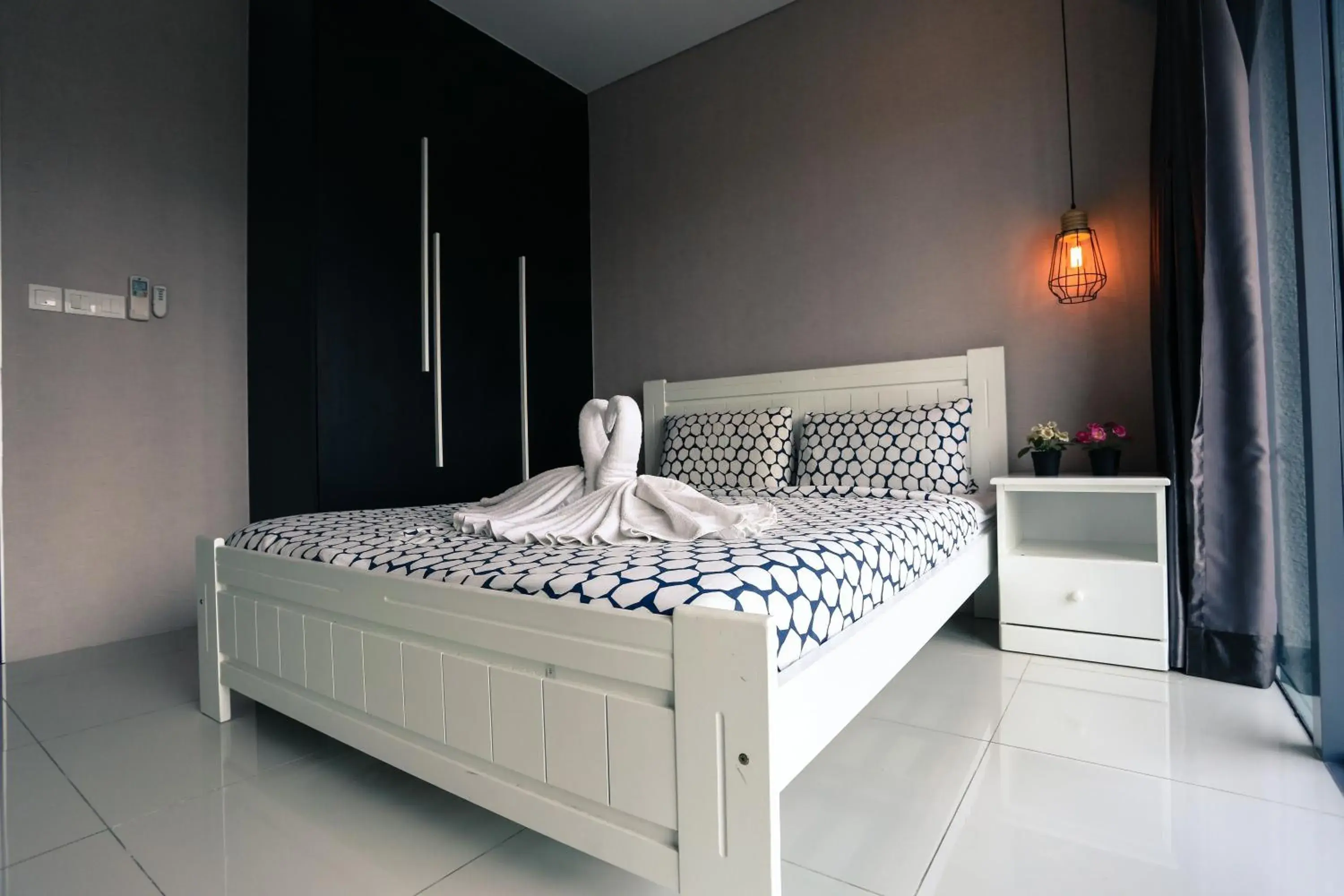 Bedroom, Bed in Mercu Summer Suite KLCC @ Penguin Homes