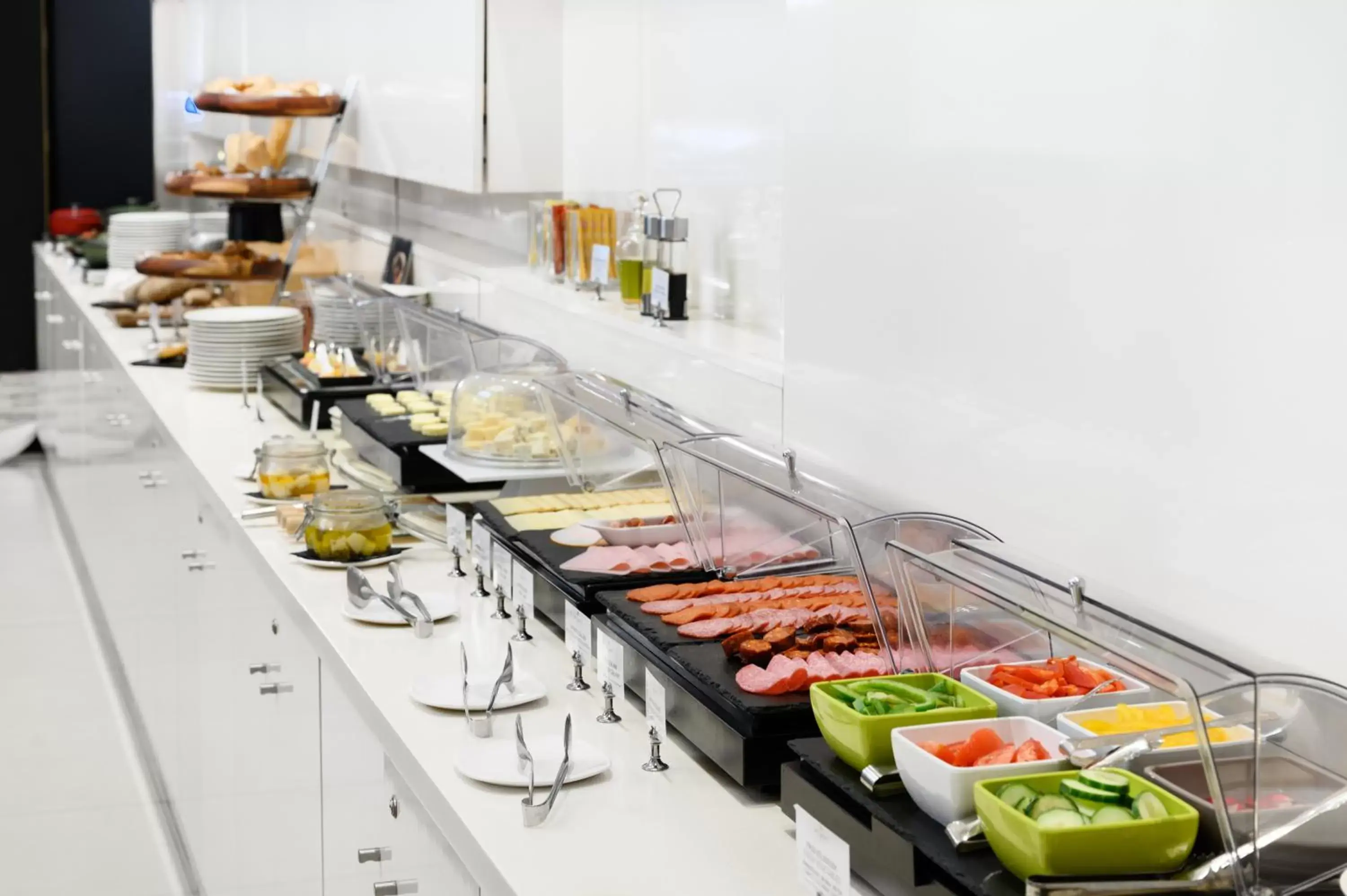 Breakfast in Nemzeti Hotel Budapest - MGallery Collection Breakfast in Nemzeti Hotel Budapest - MGallery Collection