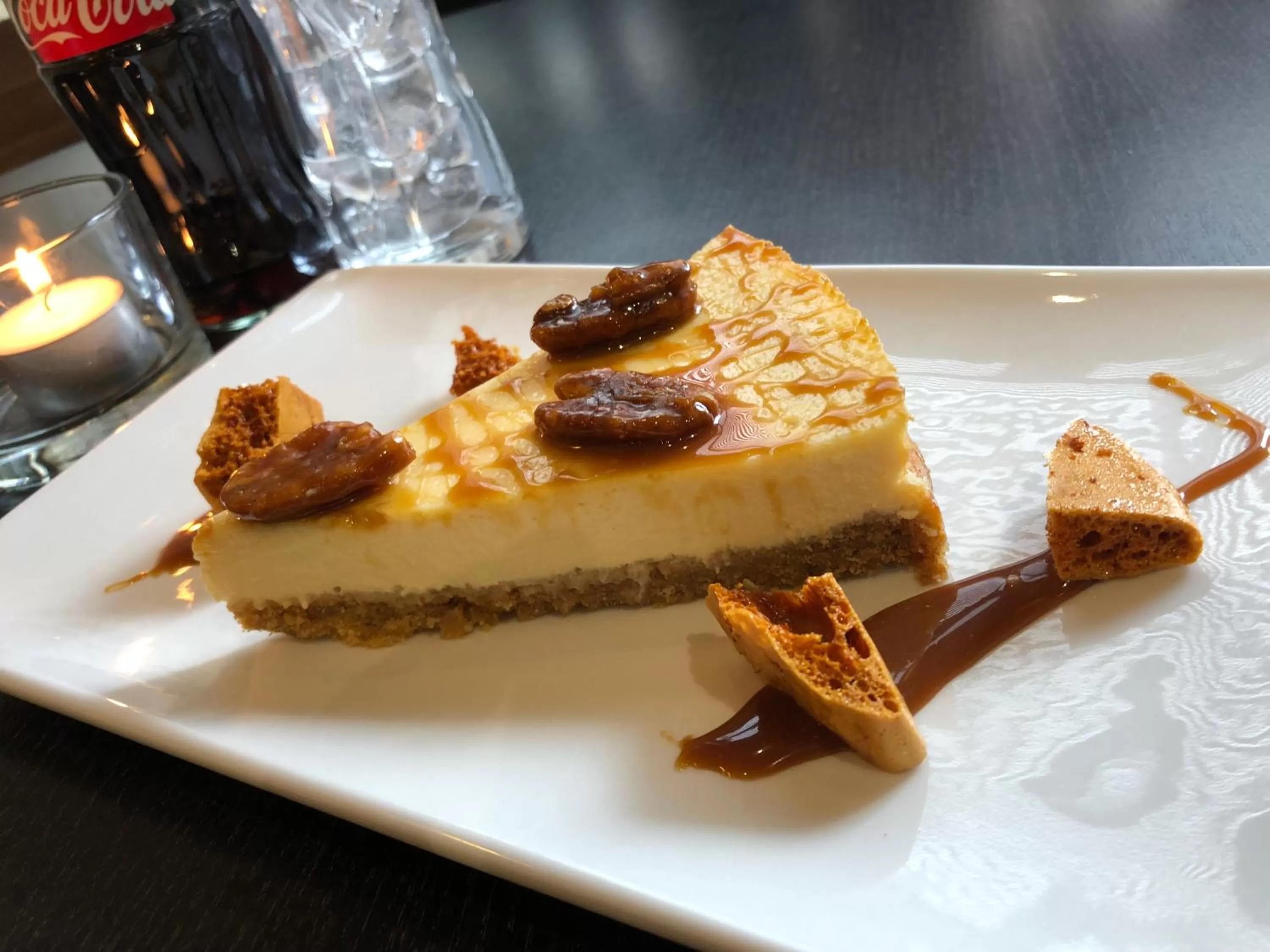 Restaurant/places to eat, Food in Smiths Hotel