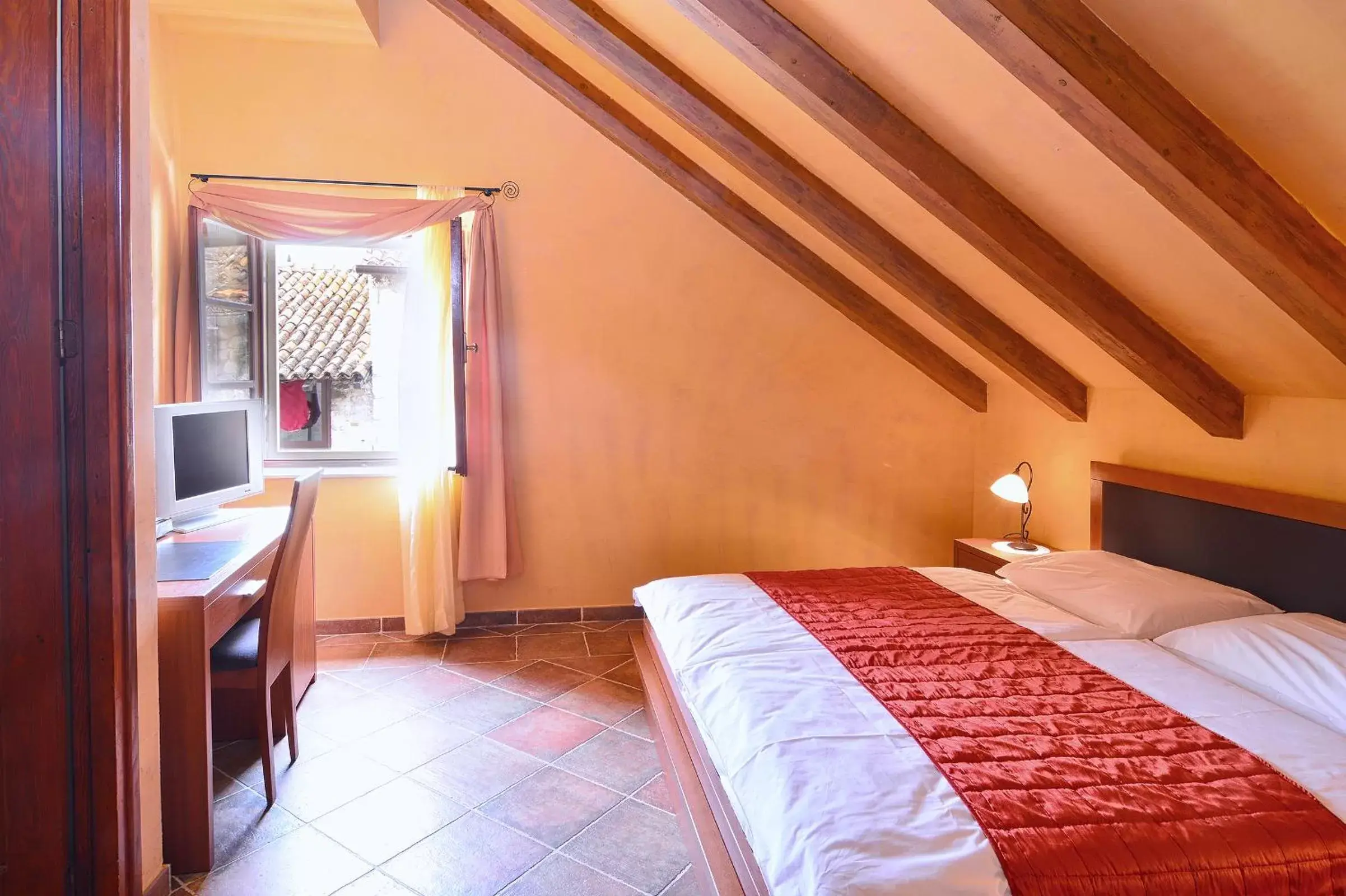 Deluxe Family Room in Villa Nora Hvar Deluxe Family Room in Villa Nora Hvar