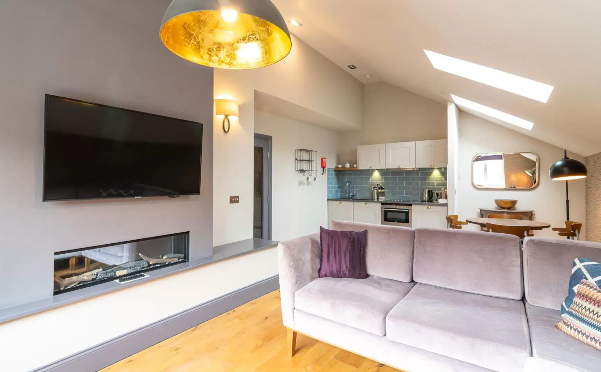 TV and multimedia, Kitchen/Kitchenette in The Lawrance Luxury Aparthotel - Harrogate