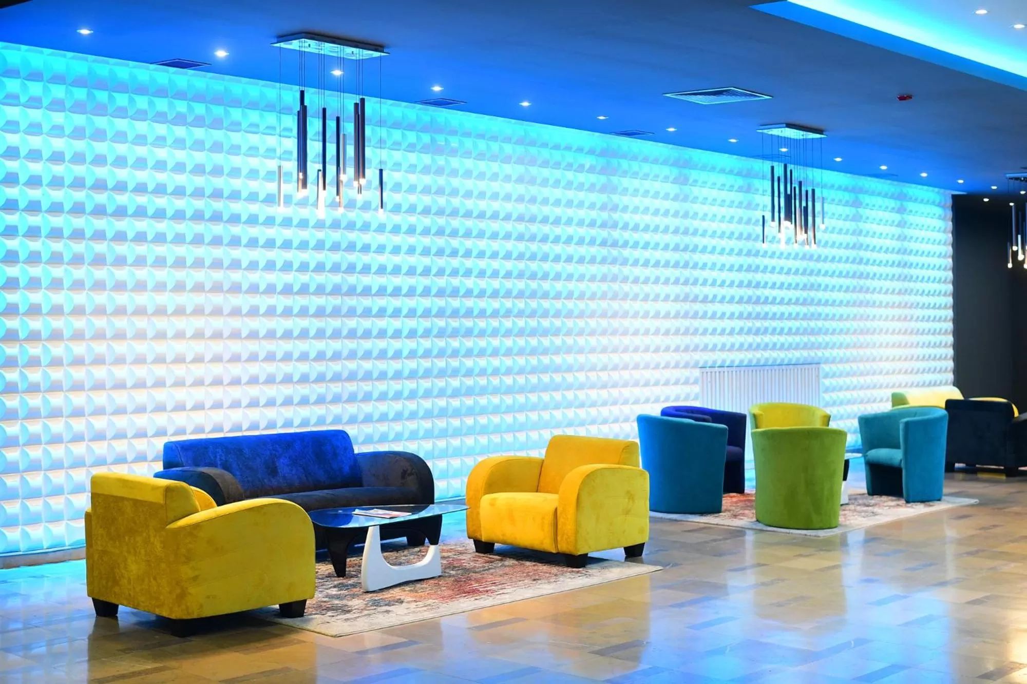 Lobby or reception in Hotel Gromada Pila