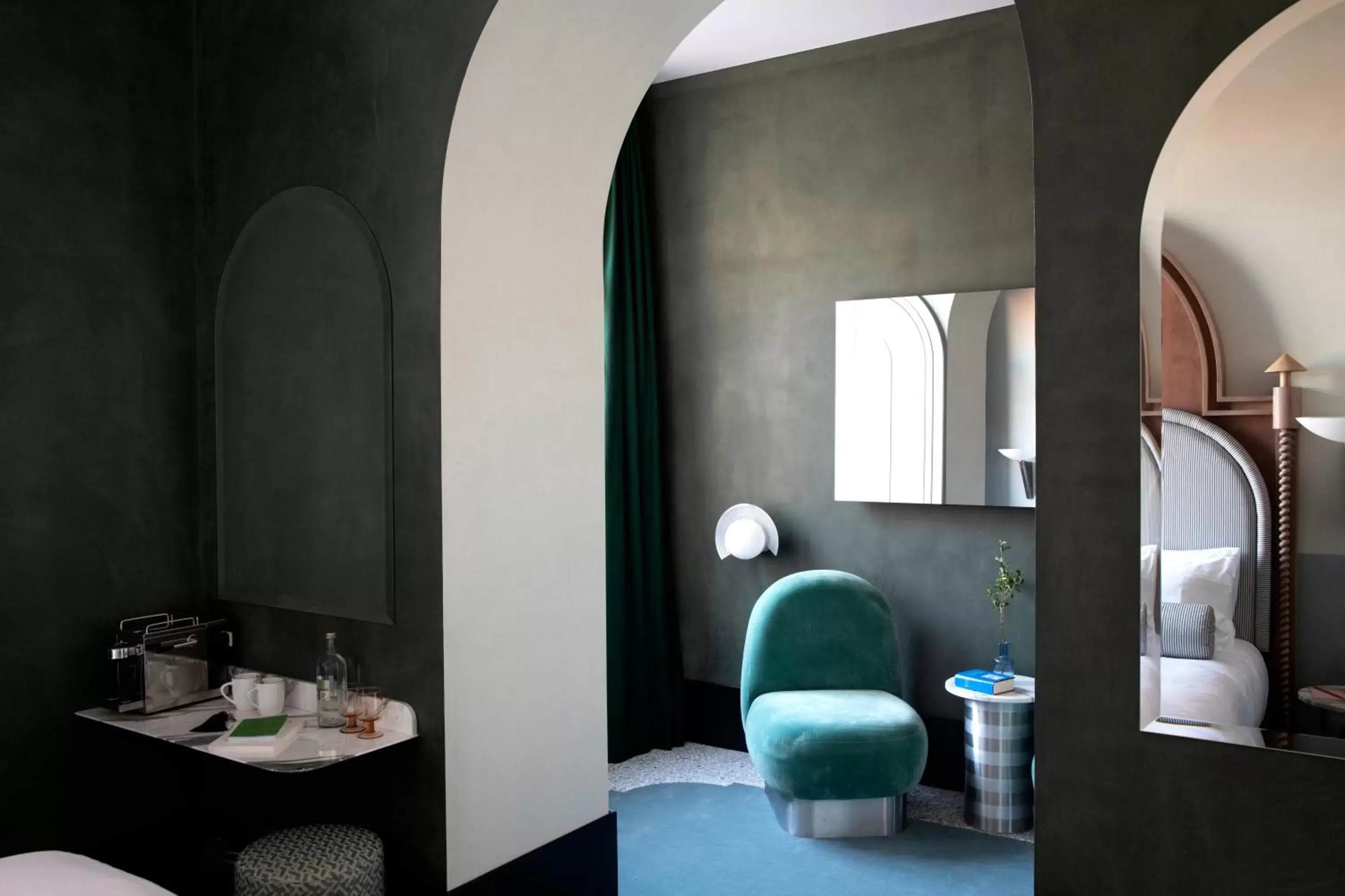 Seating area, Bathroom in Il Palazzo Experimental