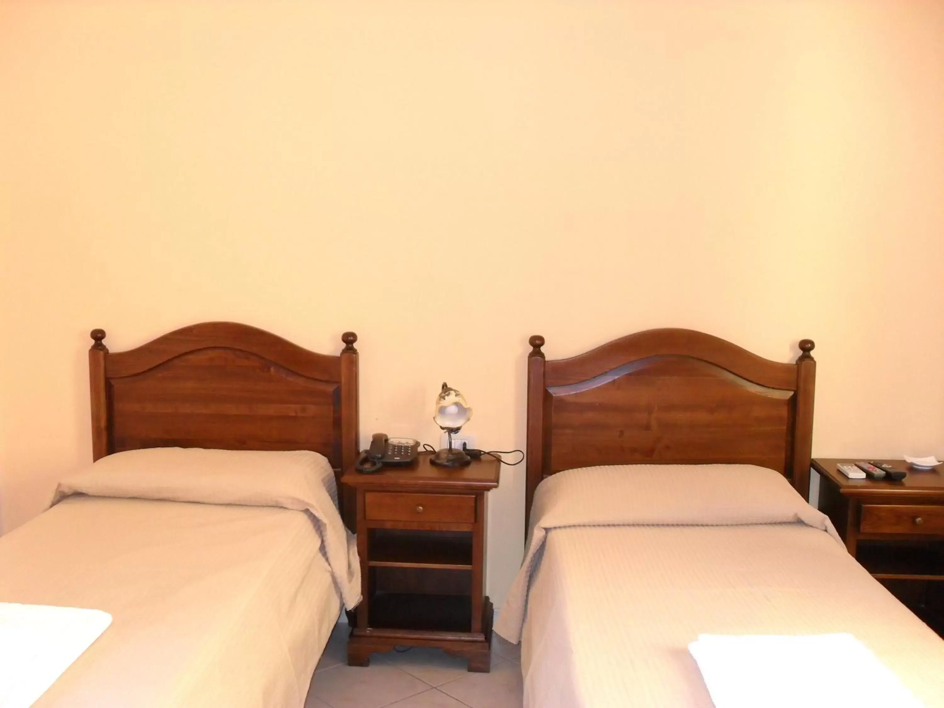 Double or Twin Room in Hotel Piro Double or Twin Room in Hotel Piro