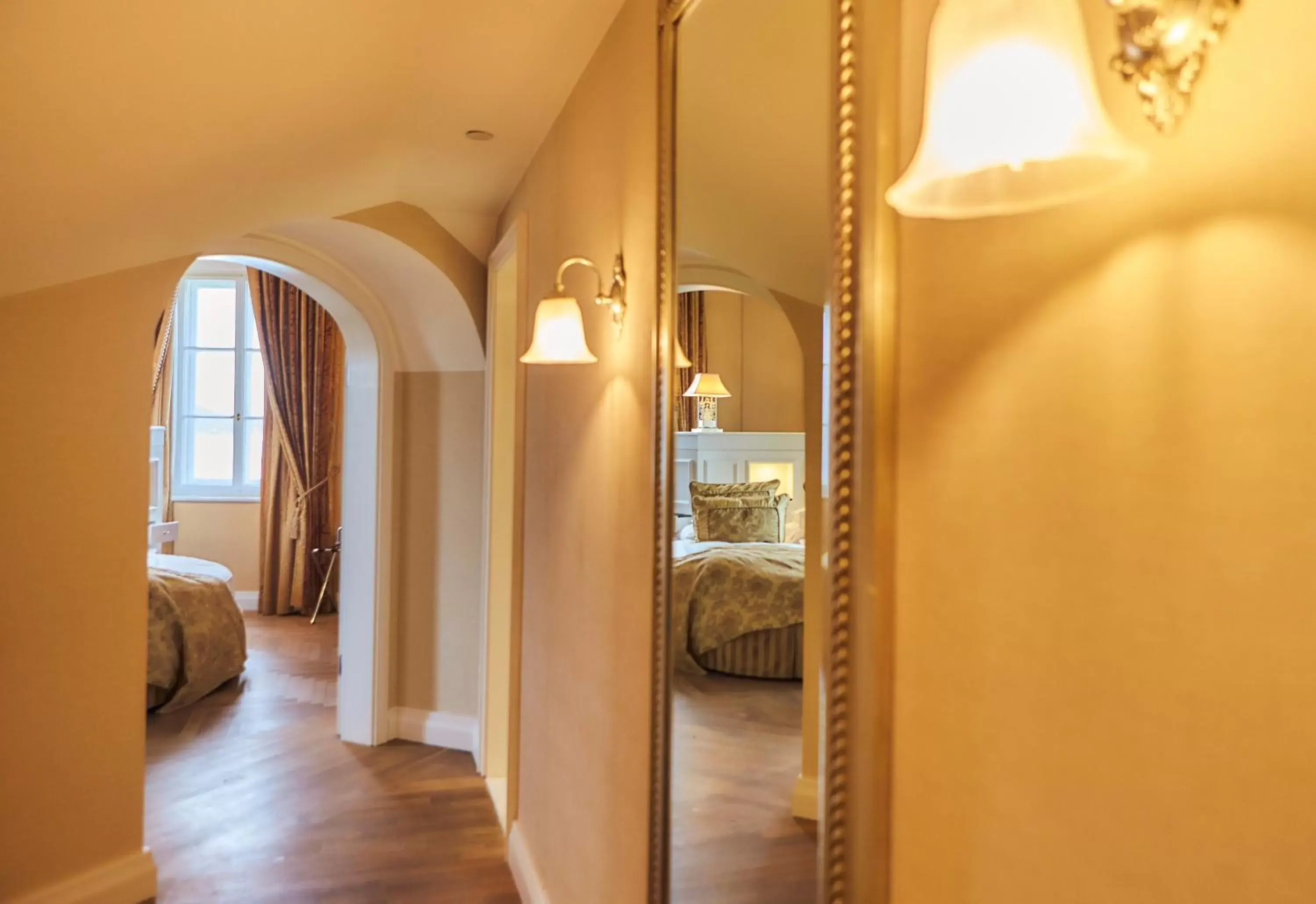 Photo of the whole room, Bathroom in Falkensteiner Schlosshotel Velden – The Leading Hotels of the World