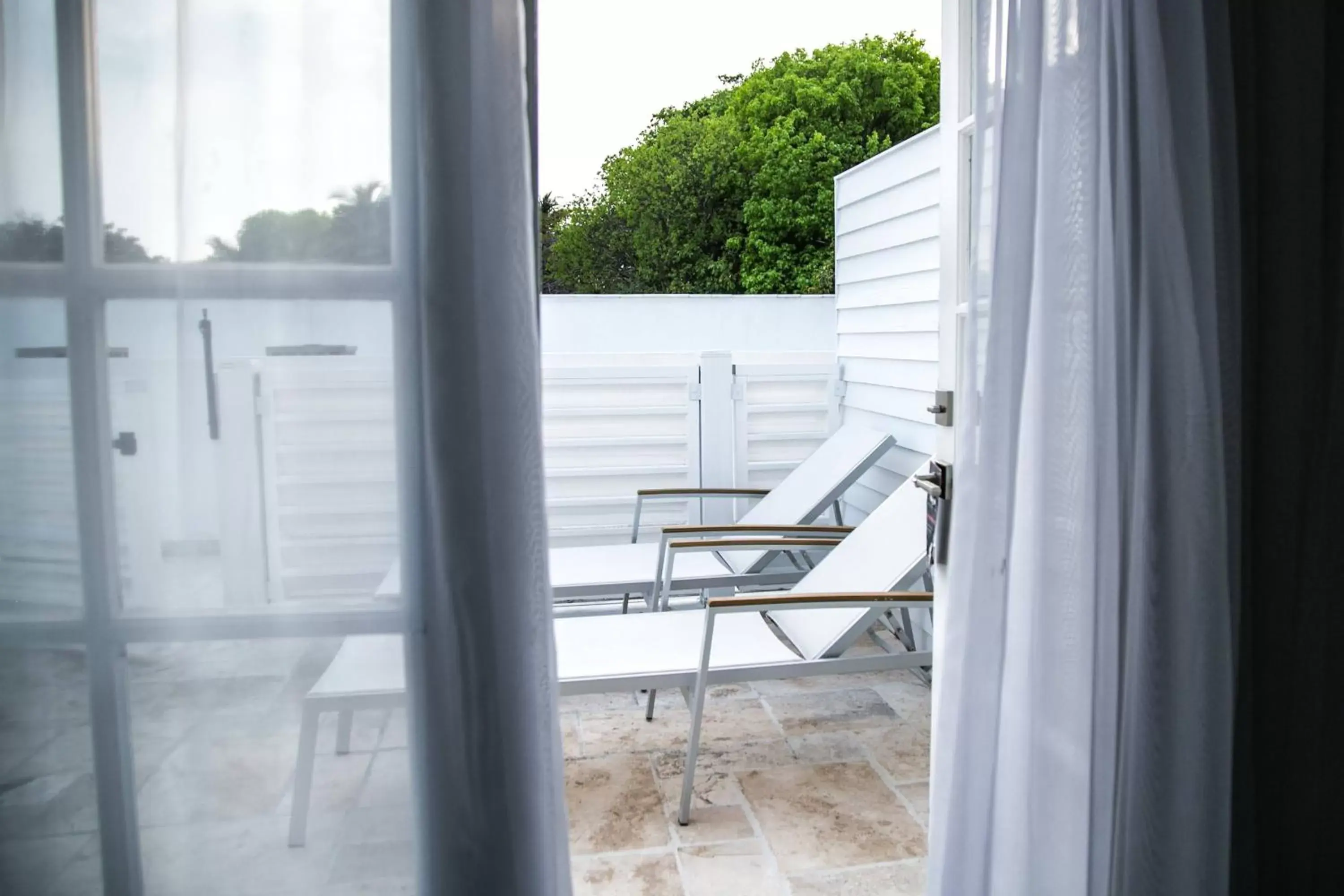 Bedroom, Balcony/Terrace in The Saint Hotel Key West, Autograph Collection