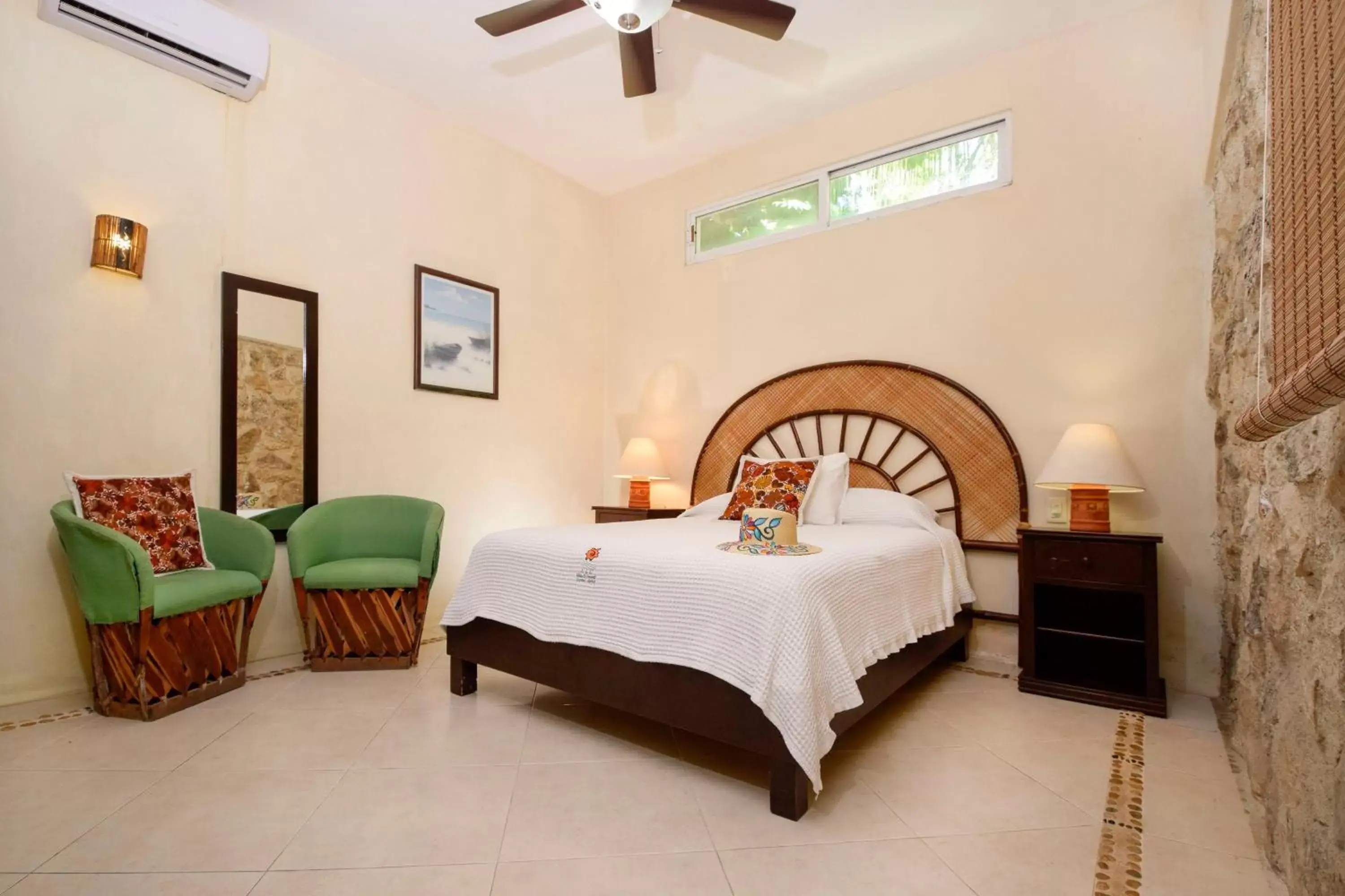 Bedroom, Bed in Villas El Encanto Cozumel