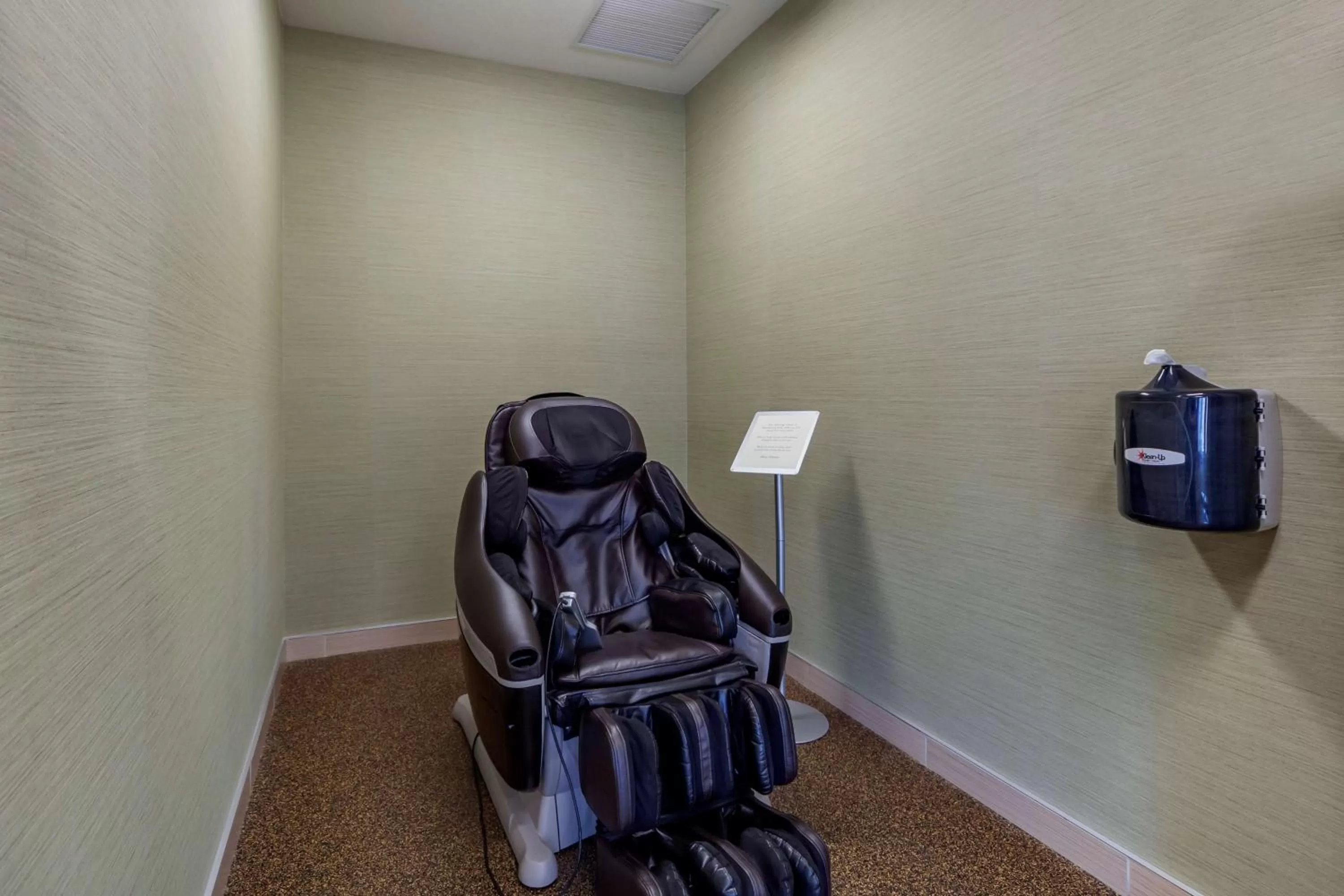 Property building in Best Western Plus Drayton Valley