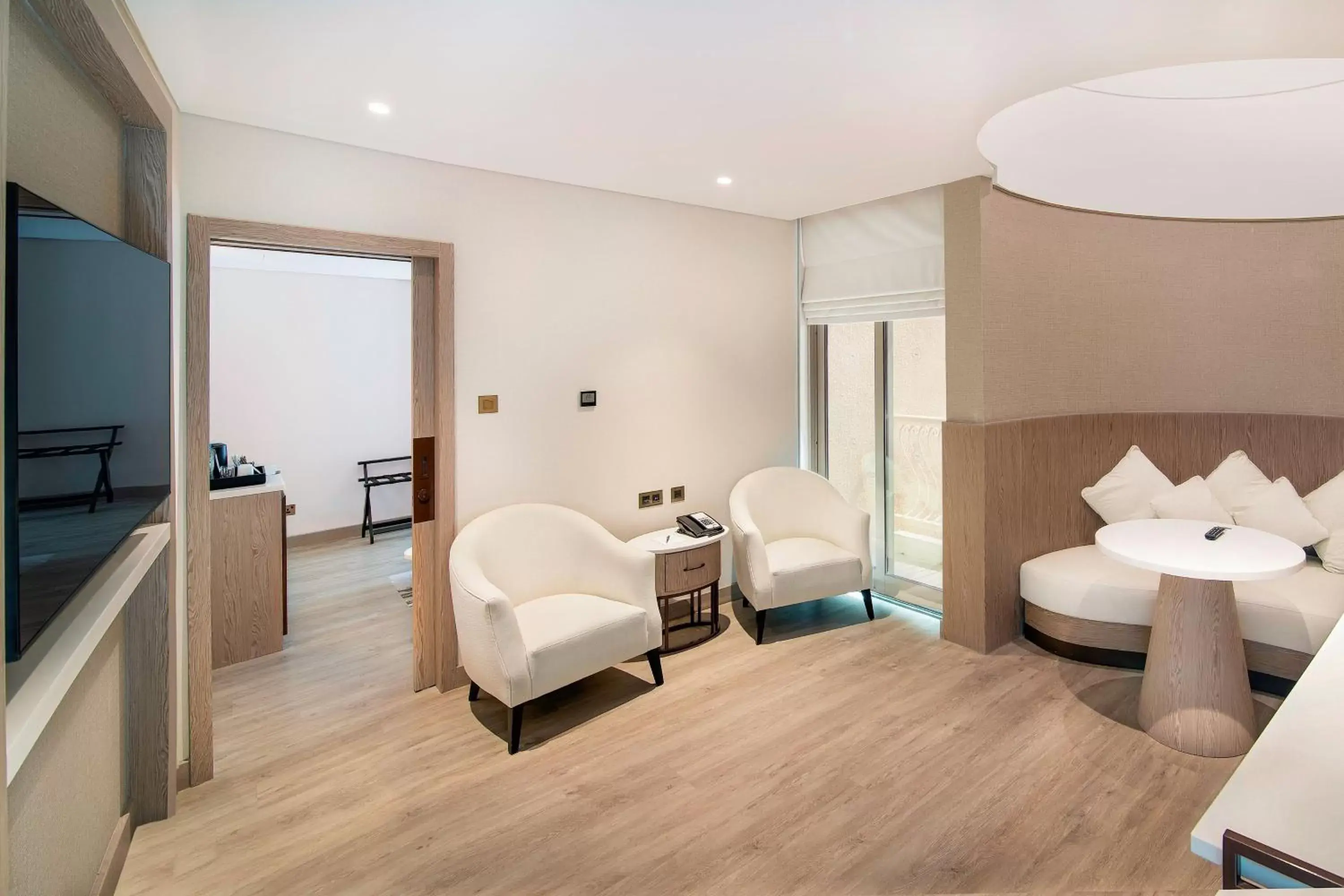 Bedroom, Bathroom in Sheraton Abu Dhabi Hotel & Resort
