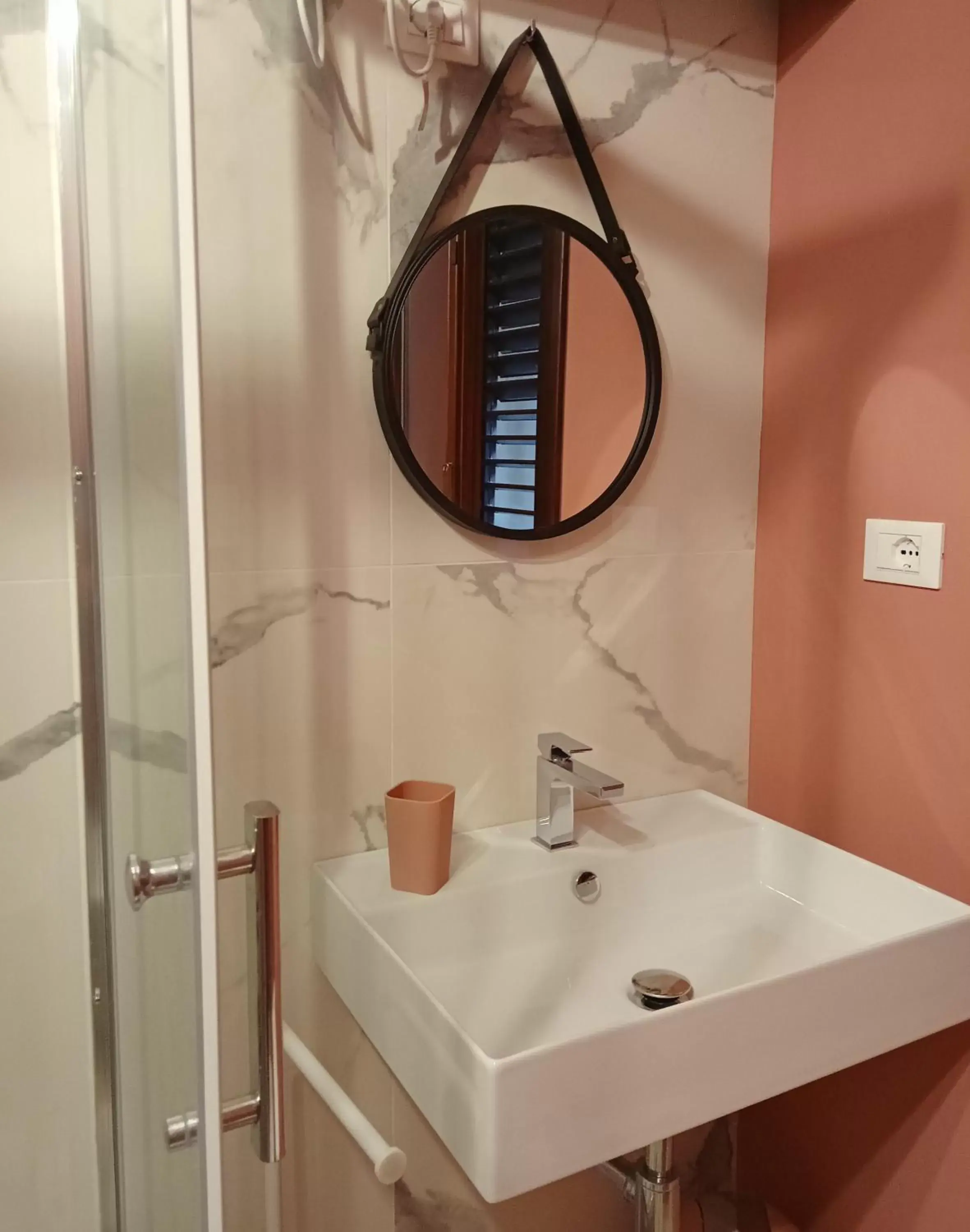 Bathroom in Narciso boutique apartment