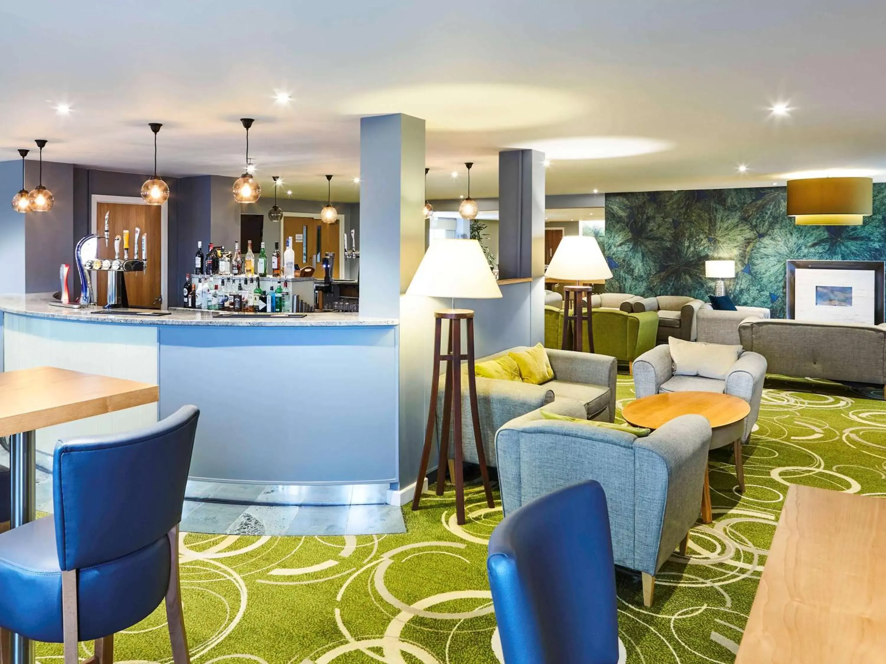 Lounge or bar, Lounge/Bar in Mercure Newbury West Grange Hotel
