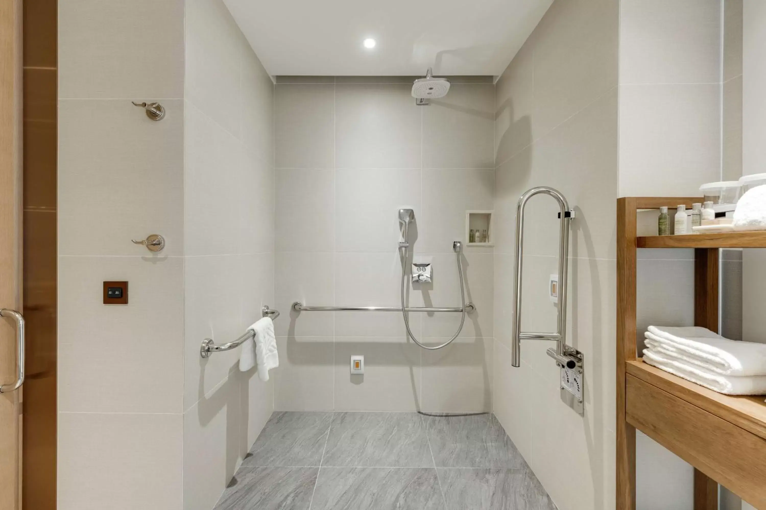 Toilet, Bathroom in DoubleTree by Hilton Taipei Zhongshan