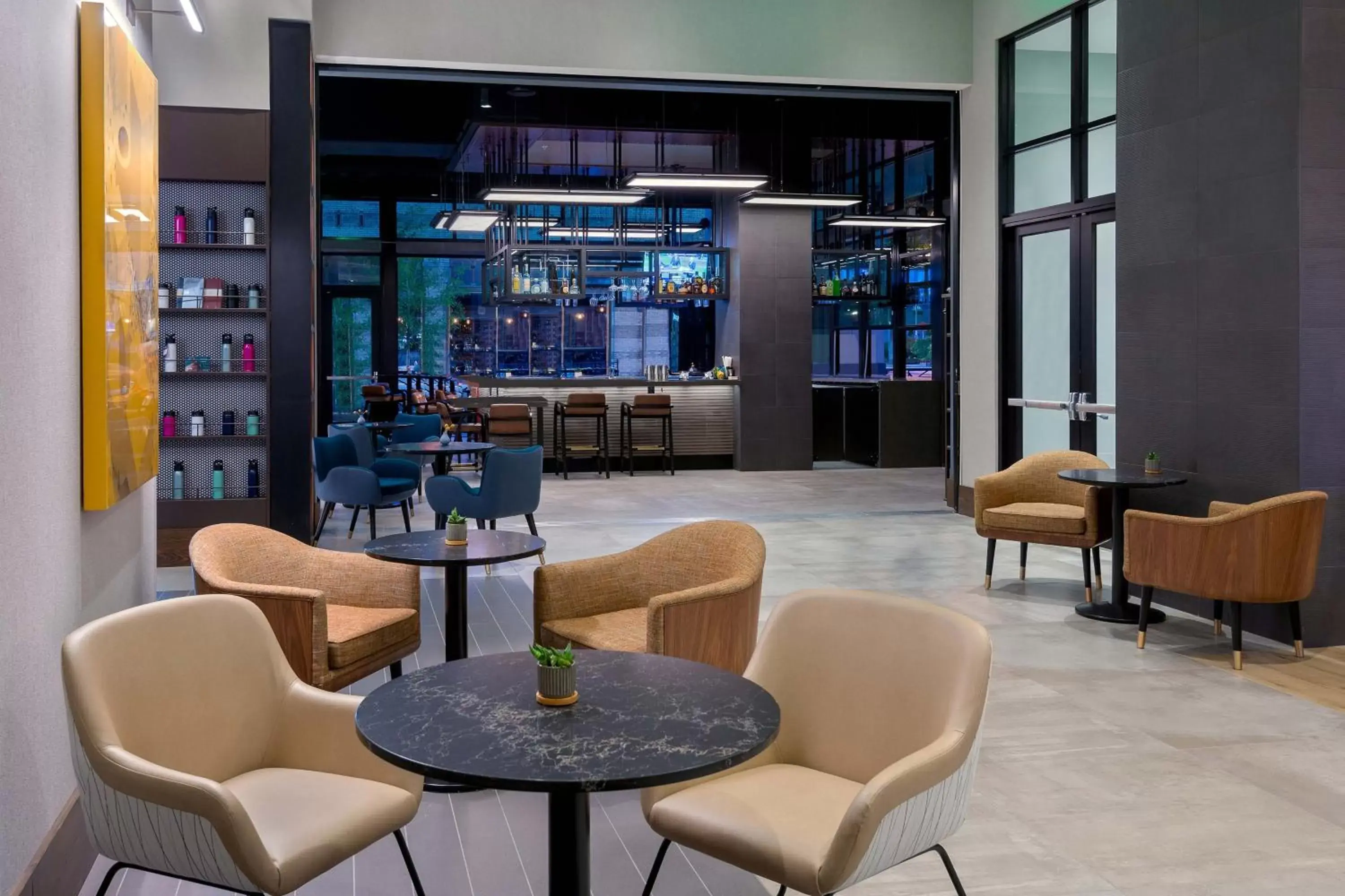 Lobby or reception, Lounge/Bar in Courtyard by Marriott Atlanta Midtown